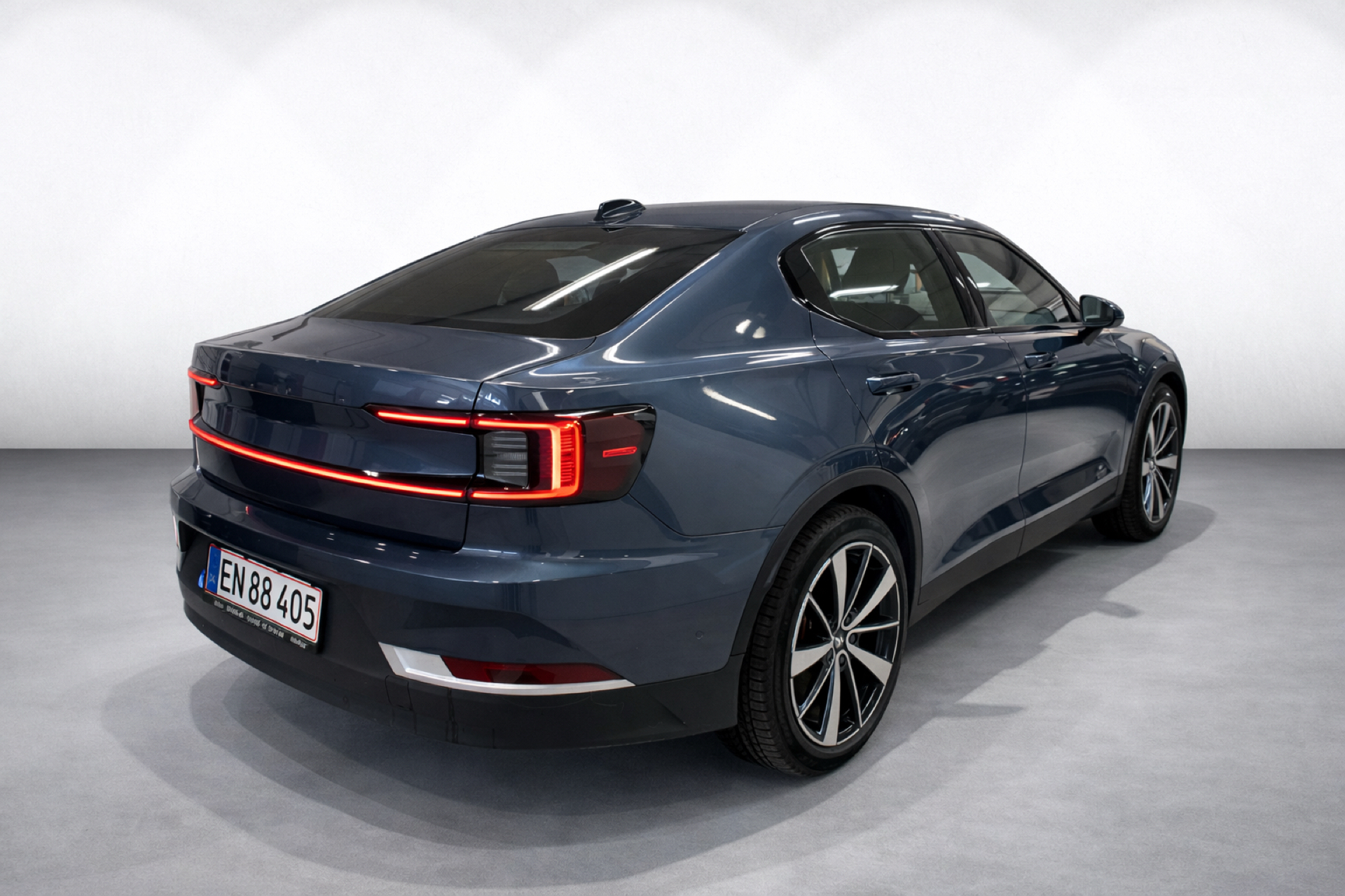 Billede af Polestar 2 EL Long range Single motor 231HK 5d Aut.