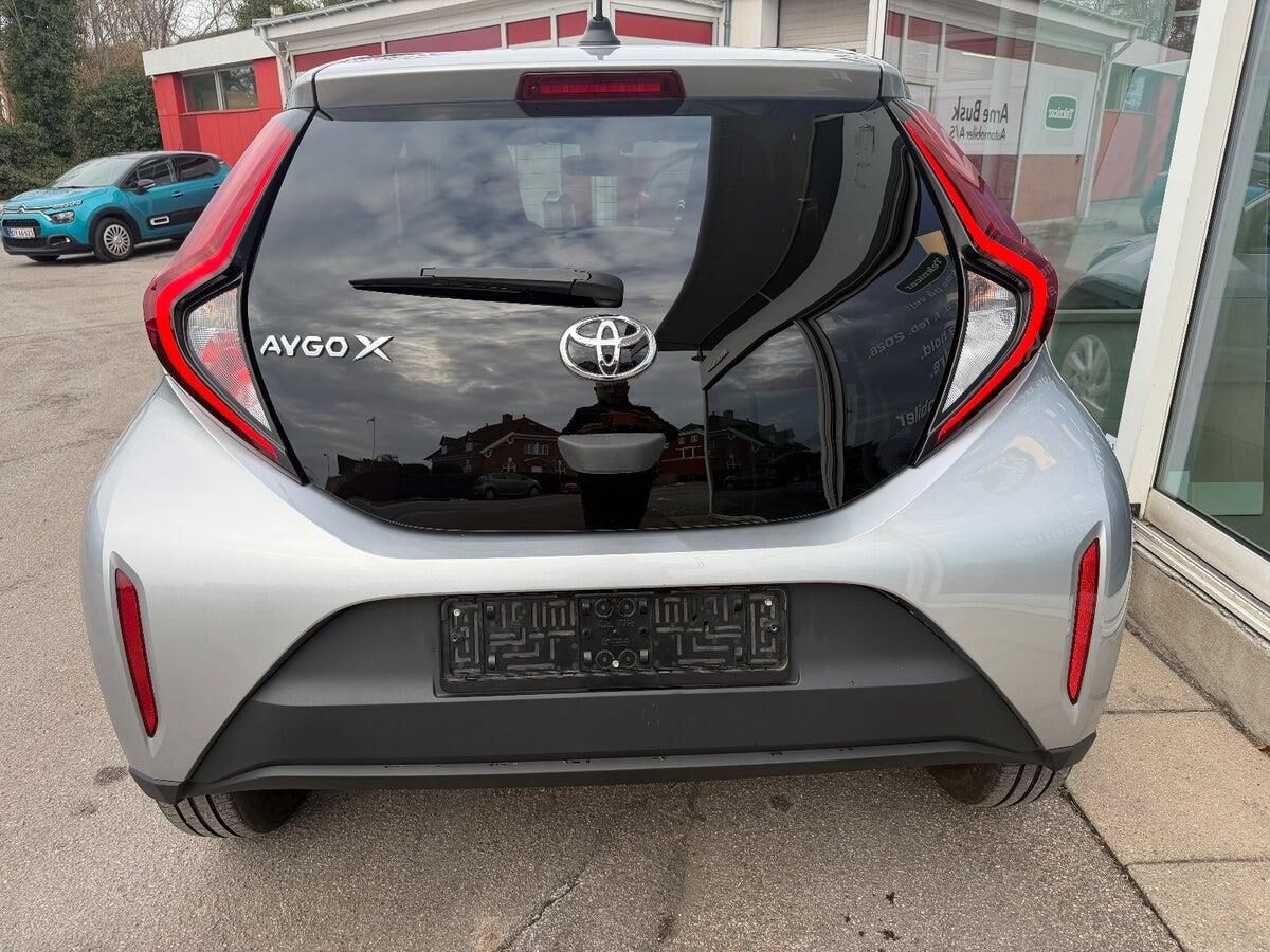 Billede af Toyota Aygo X 1,0 VVT-I Active 72HK 5d Aut.
