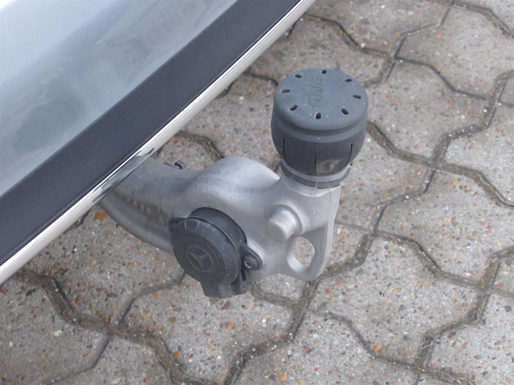 Billede af Mercedes-Benz E300 e T 2,0 Plugin-hybrid Avantgarde Advance Plus 9G-Tronic 313HK Stc 9g Aut.