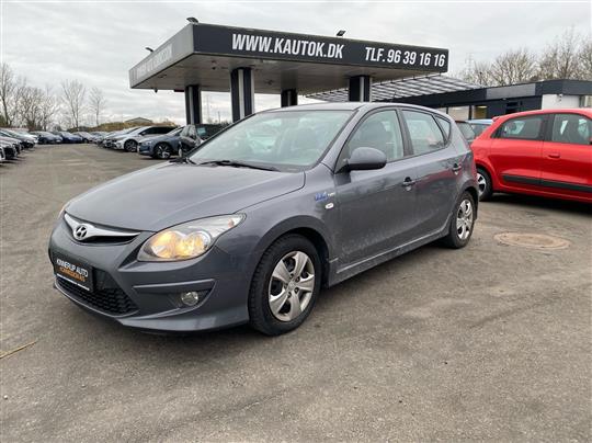 Hyundai i30 1,4 ISG Classic World Cup Edt. 109HK 5d