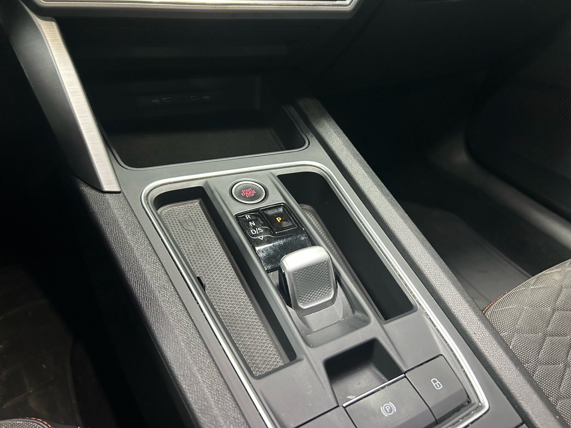 Billede af Seat Leon Sportstourer 1,4 e-Hybrid FR DSG 204HK Stc 6g Aut.