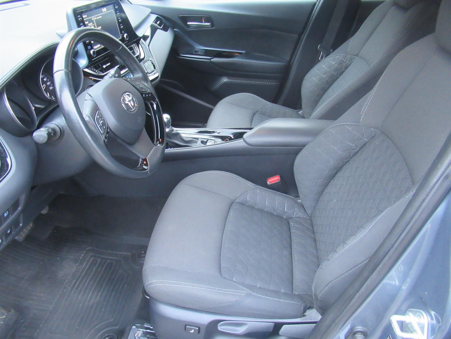 Billede af Toyota C-HR 1,8 Hybrid C-LUB Premium Multidrive S 122HK 5d Aut.