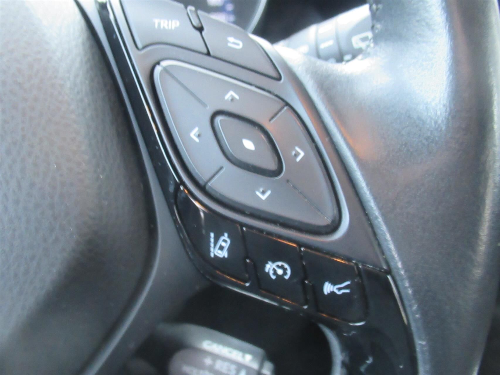 Billede af Toyota C-HR 1,8 Hybrid C-LUB Premium Multidrive S 122HK 5d Aut.