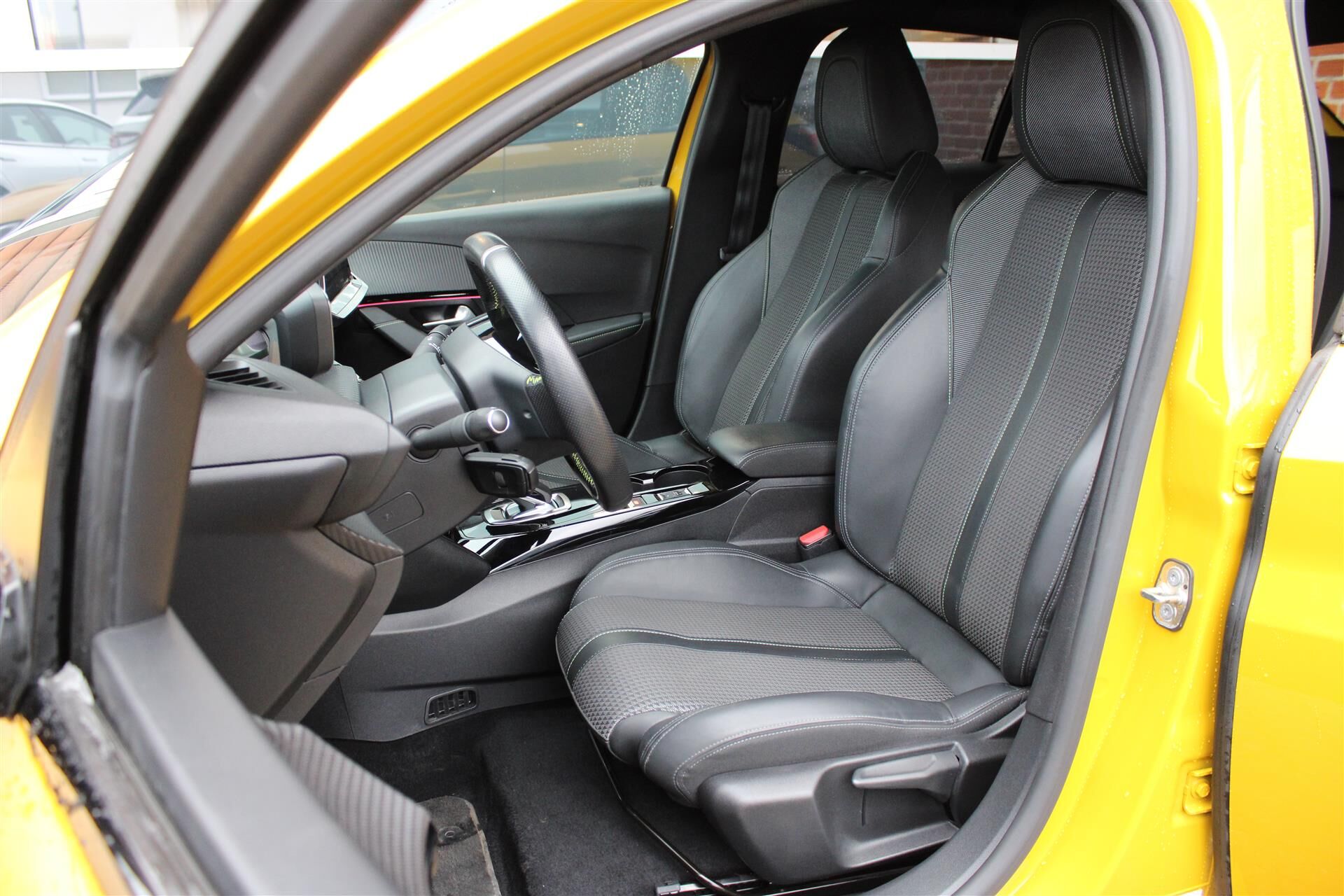 Billede af Peugeot e-208 EL GT Line 136HK 5d Aut.