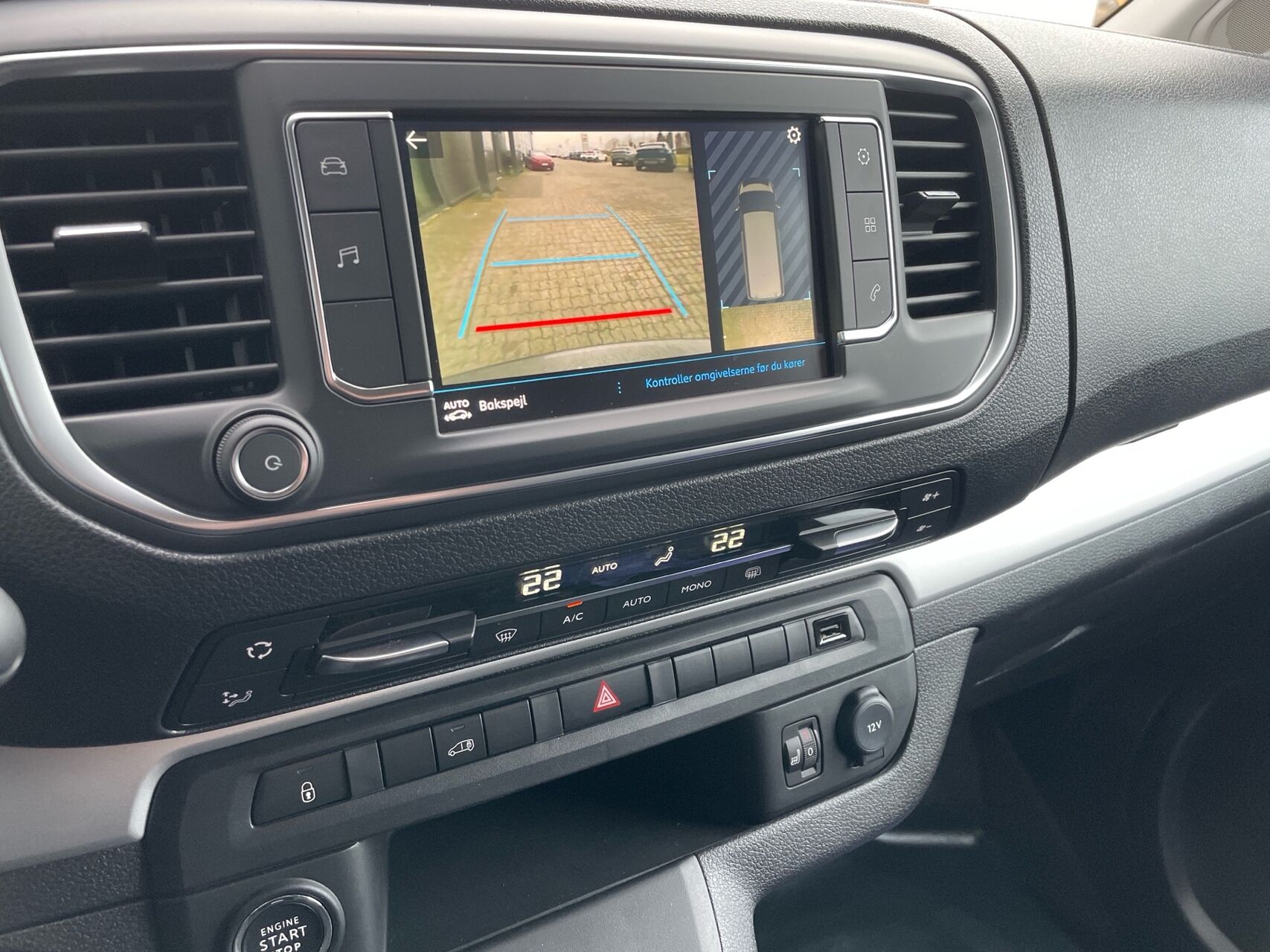 Billede af Peugeot Expert L2 2,0 BlueHDi Premium EAT8 177HK Van 8g Aut.