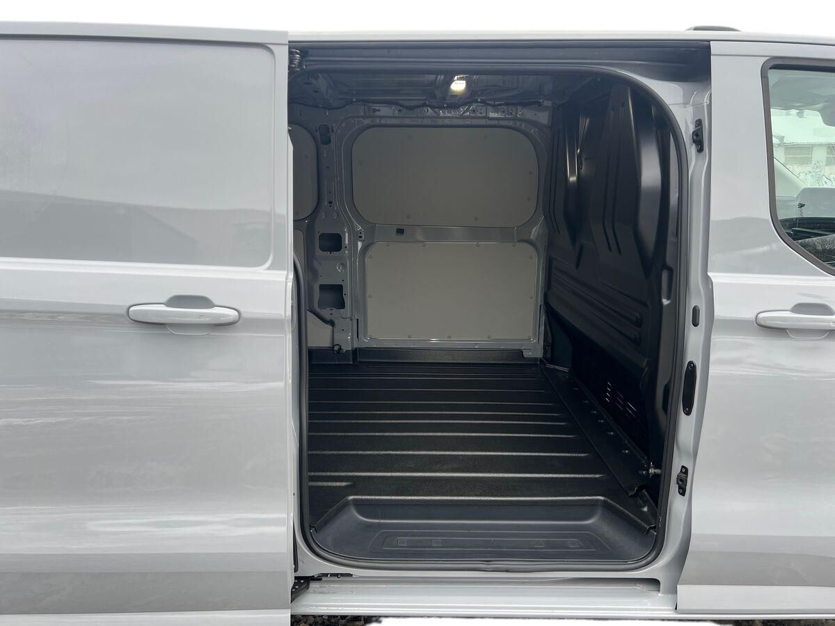 Billede af Ford E-Transit Custom 340 L2H1 EL Limited 218HK Van Aut.