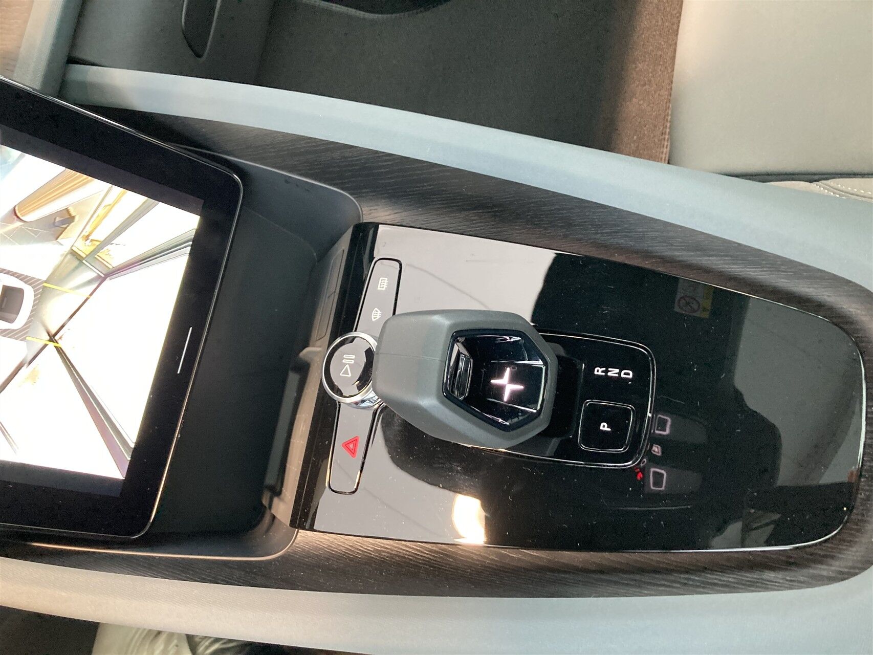 Billede af Polestar 2 EL Long range Single motor 231HK 5d Aut.