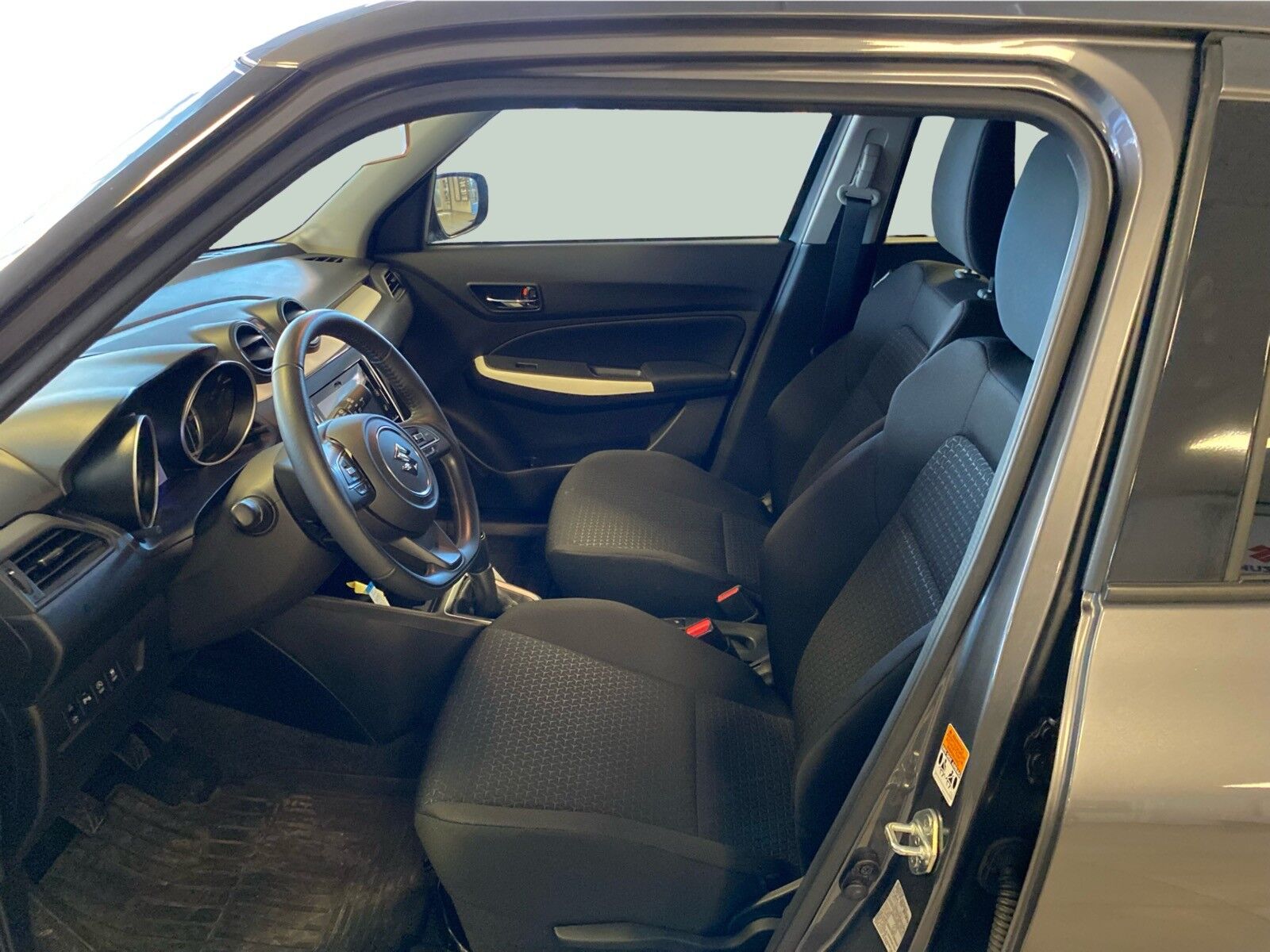 Billede af Suzuki Swift 1,2 Dualjet  Mild hybrid Action AEB 83HK 5d