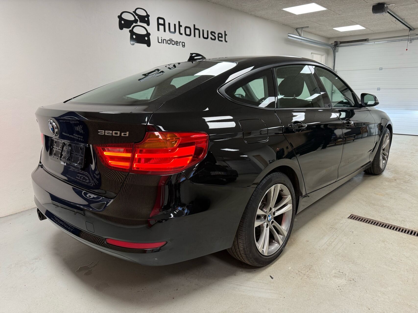 Billede af BMW 320d Gran Turismo 2,0 D Steptronic 190HK 5d 8g Aut.