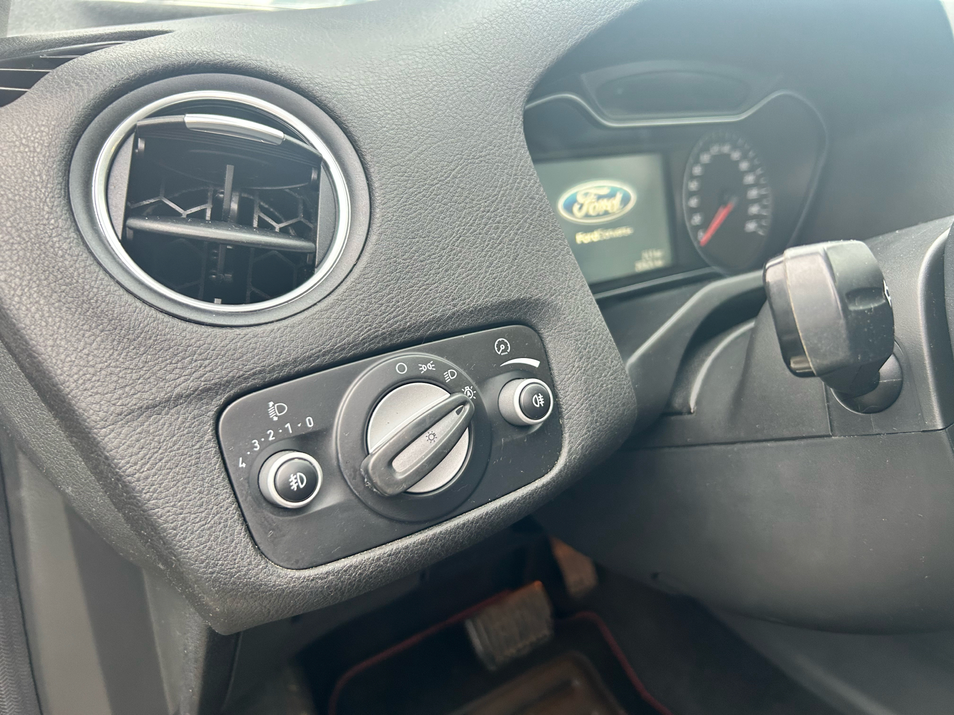 Billede af Ford Mondeo 2,2 TDCi DPF Titanium 200HK Stc 6g Aut.