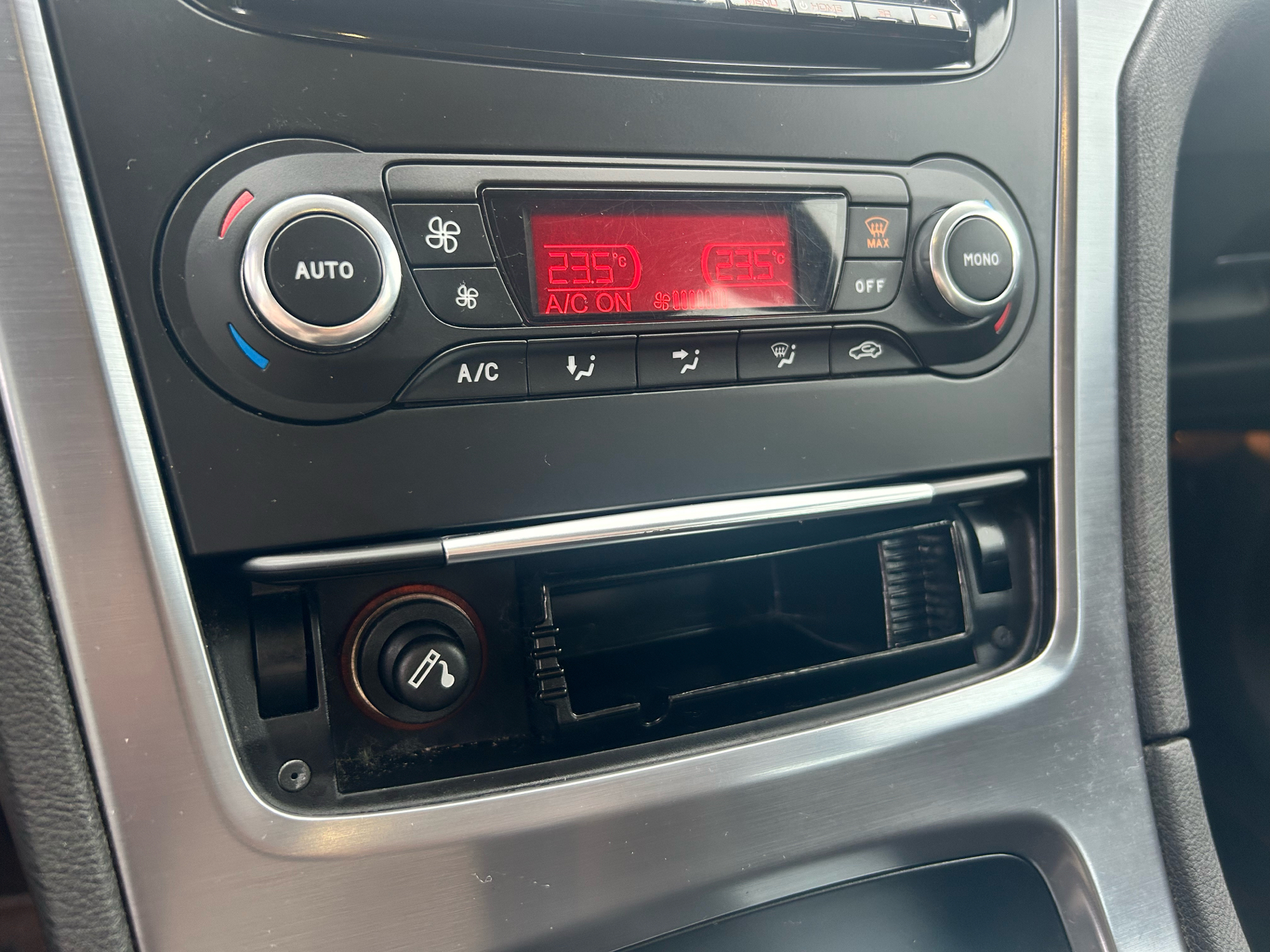 Billede af Ford Mondeo 2,2 TDCi DPF Titanium 200HK Stc 6g Aut.