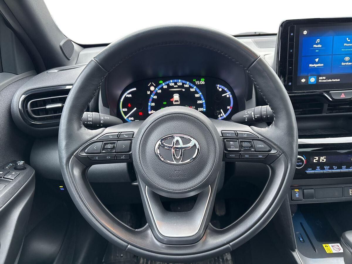 Billede af Toyota Yaris Cross 1,5 Hybrid Style Bi-tone Technology Plus 116HK 5d Trinl. Gear