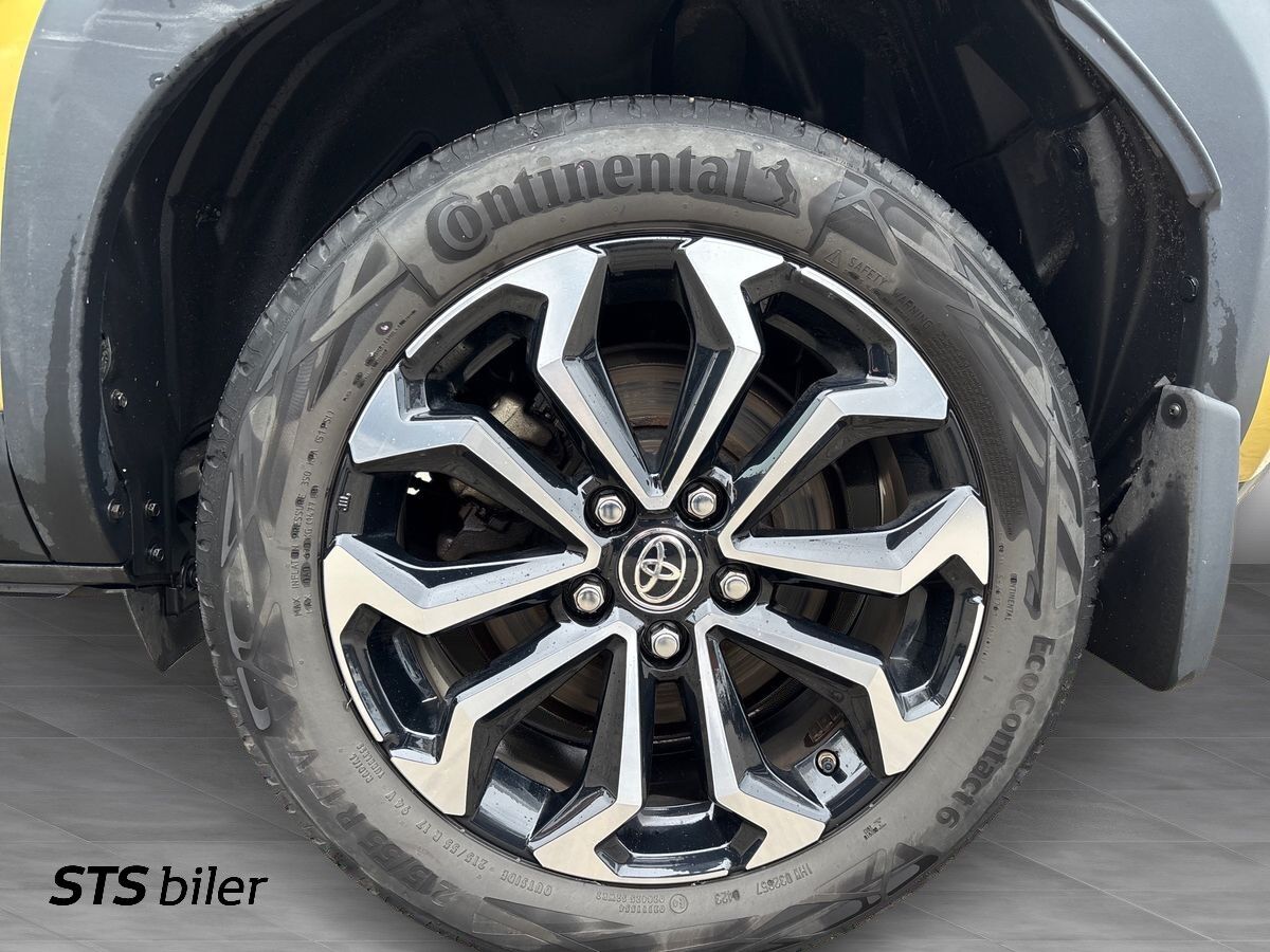 Billede af Toyota Yaris Cross 1,5 Hybrid Style Bi-tone Technology Plus 116HK 5d Trinl. Gear