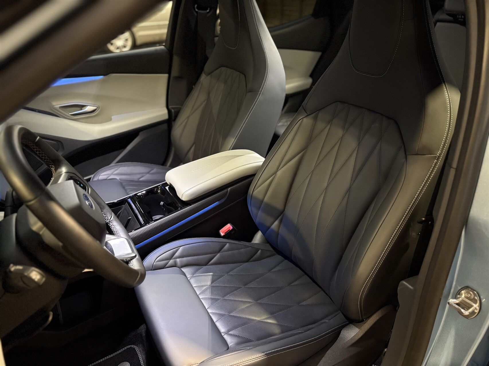 Billede af Ford Explorer EL UR Premium AWD 340HK 5d Aut.