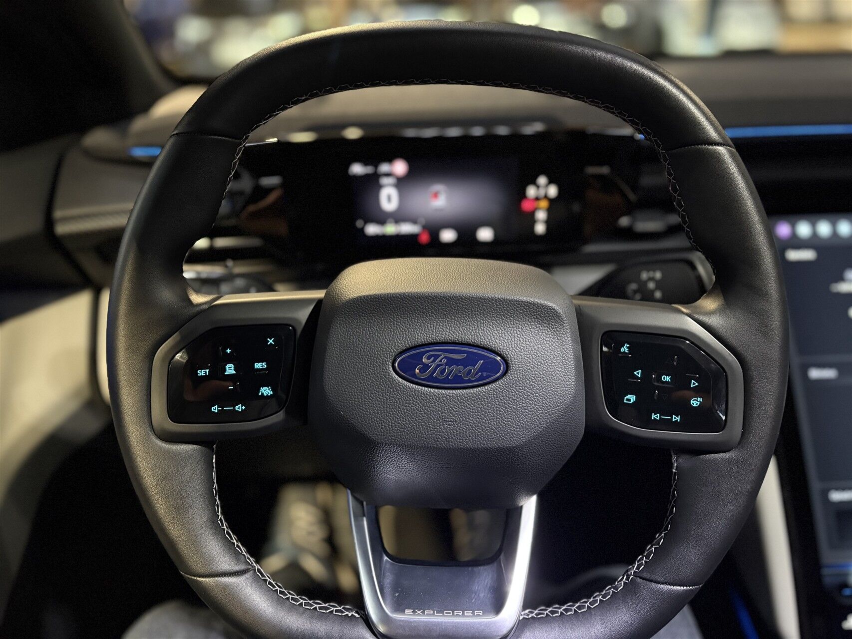 Billede af Ford Explorer EL UR Premium AWD 340HK 5d Aut.