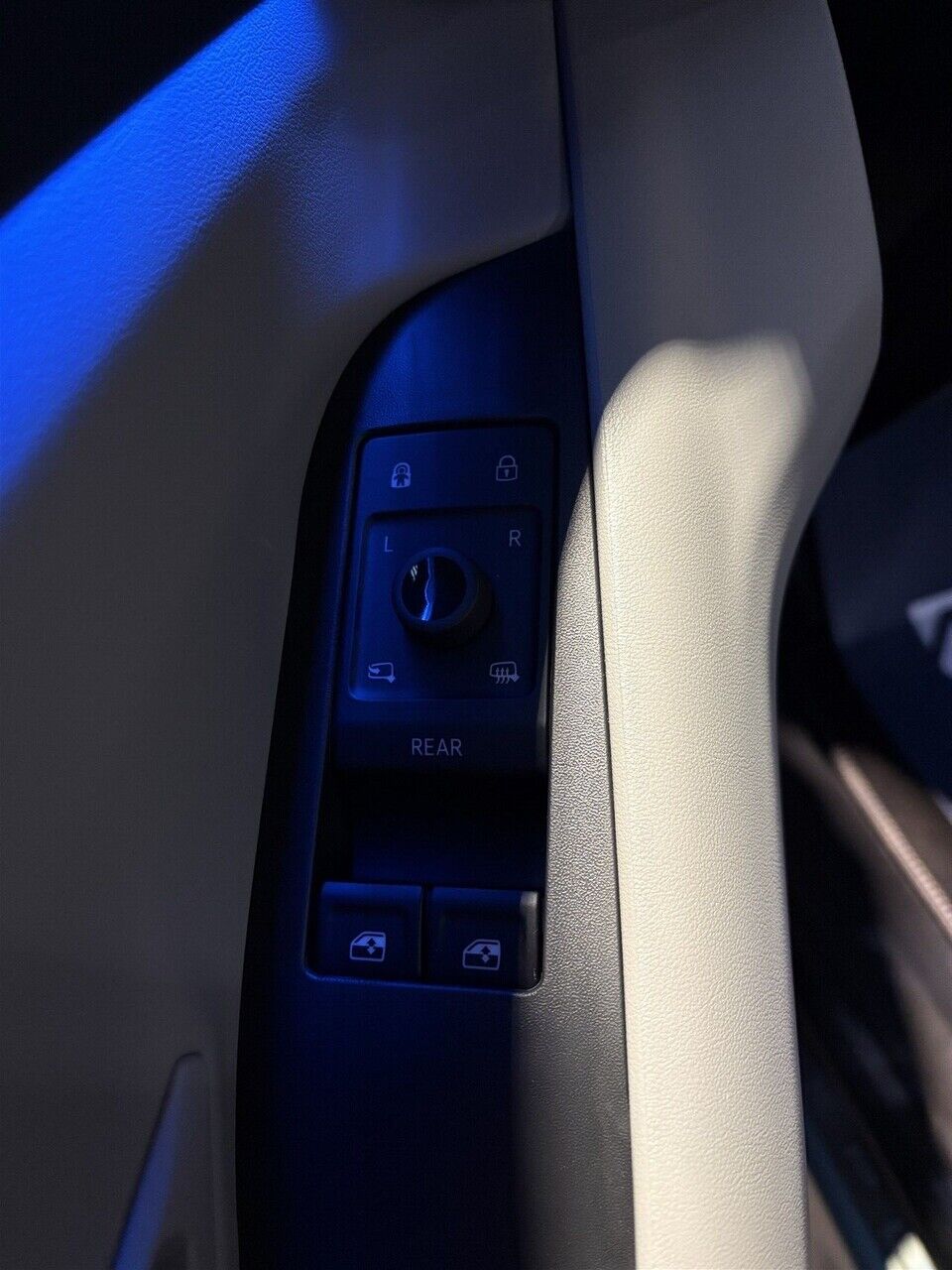 Billede af Ford Explorer EL UR Premium AWD 340HK 5d Aut.