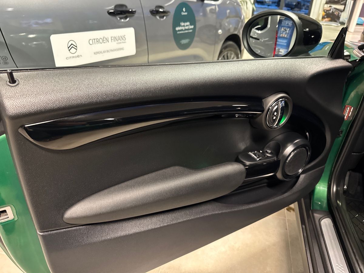 Billede af Mini Cooper SE EL Trim XL 184HK 3d Aut.