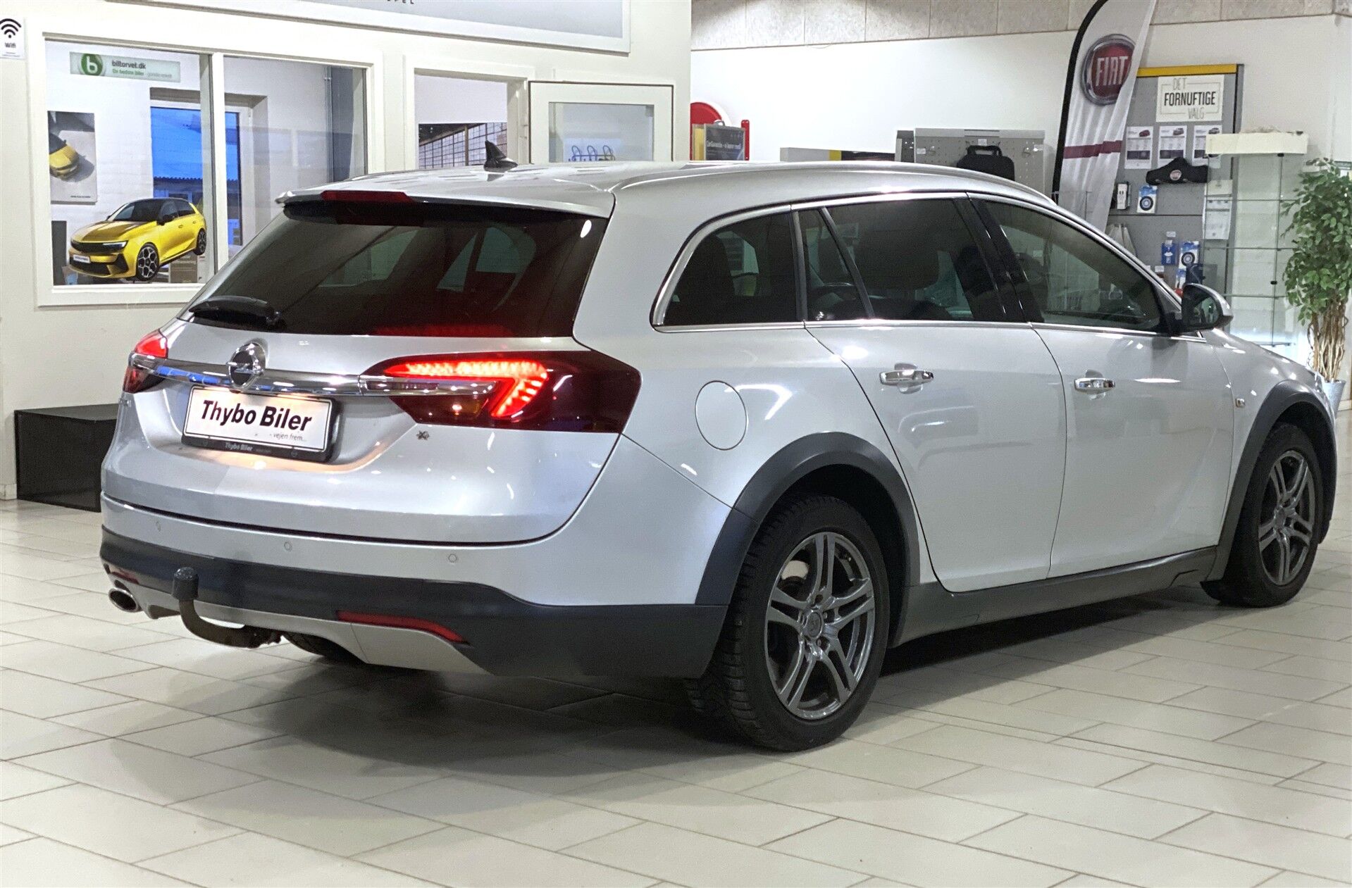 Billede af Opel Insignia Country Tourer 2,0 CDTI Cosmo 4x4 170HK Stc 6g Aut.