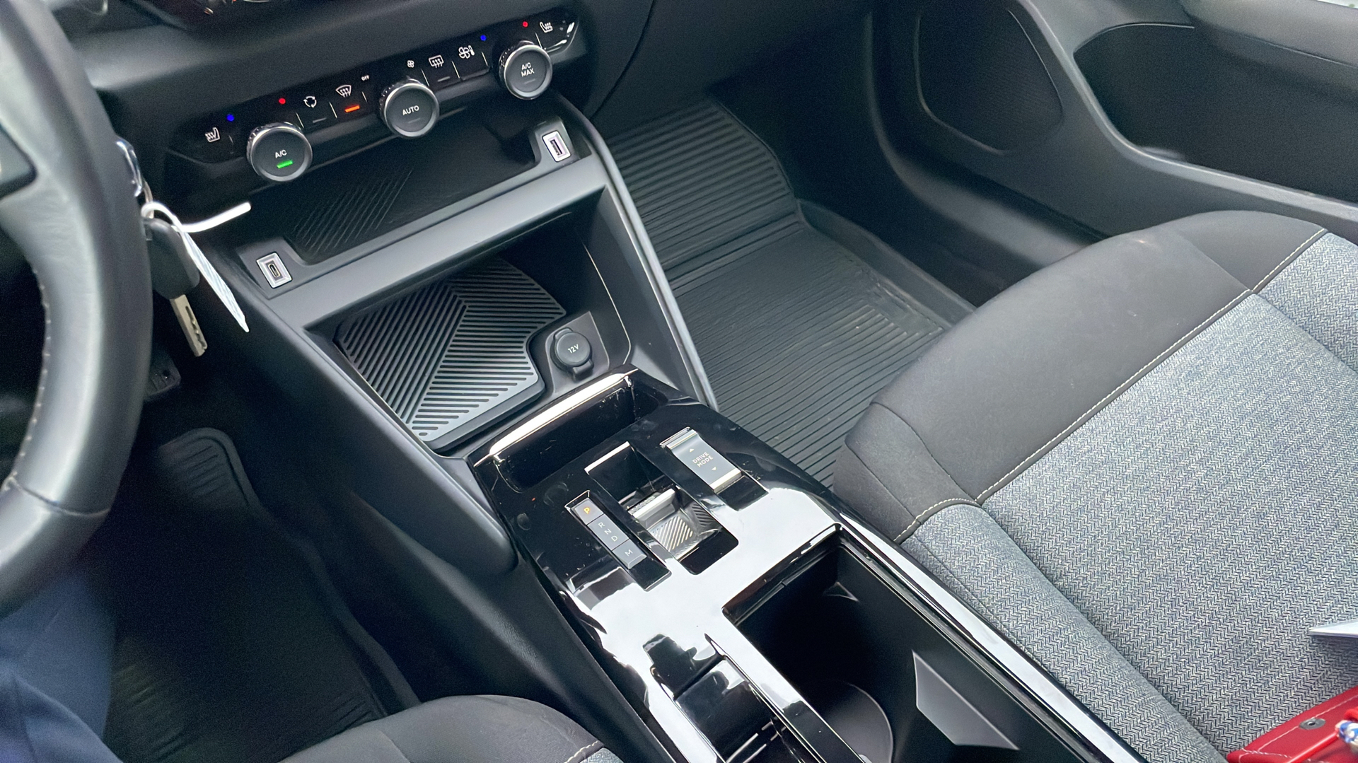 Billede af Citroën C4 1,2 PureTech Iconic EAT8 130HK 5d 8g Aut.