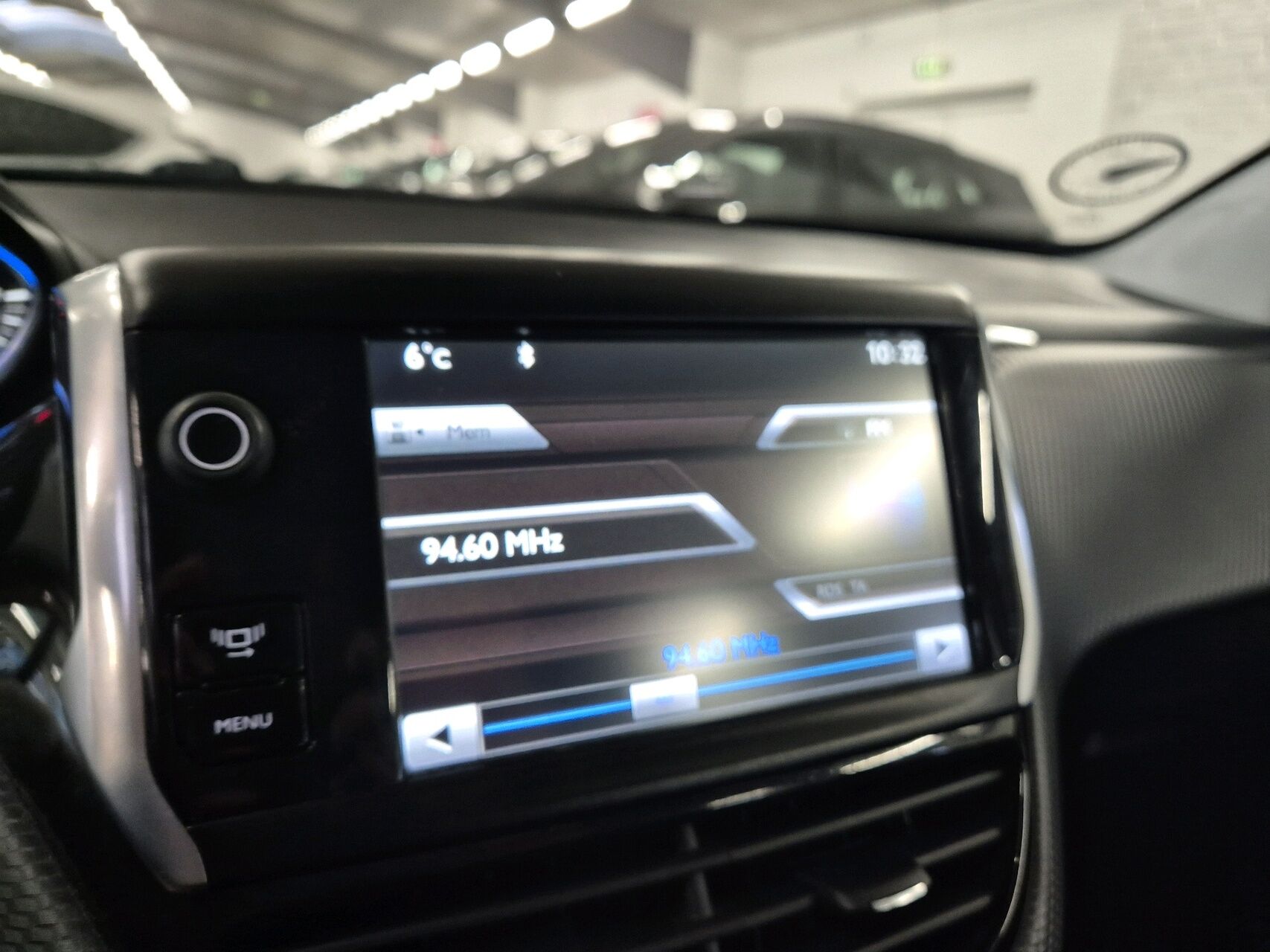 Billede af Peugeot 2008 1,2 VTi Allure 82HK