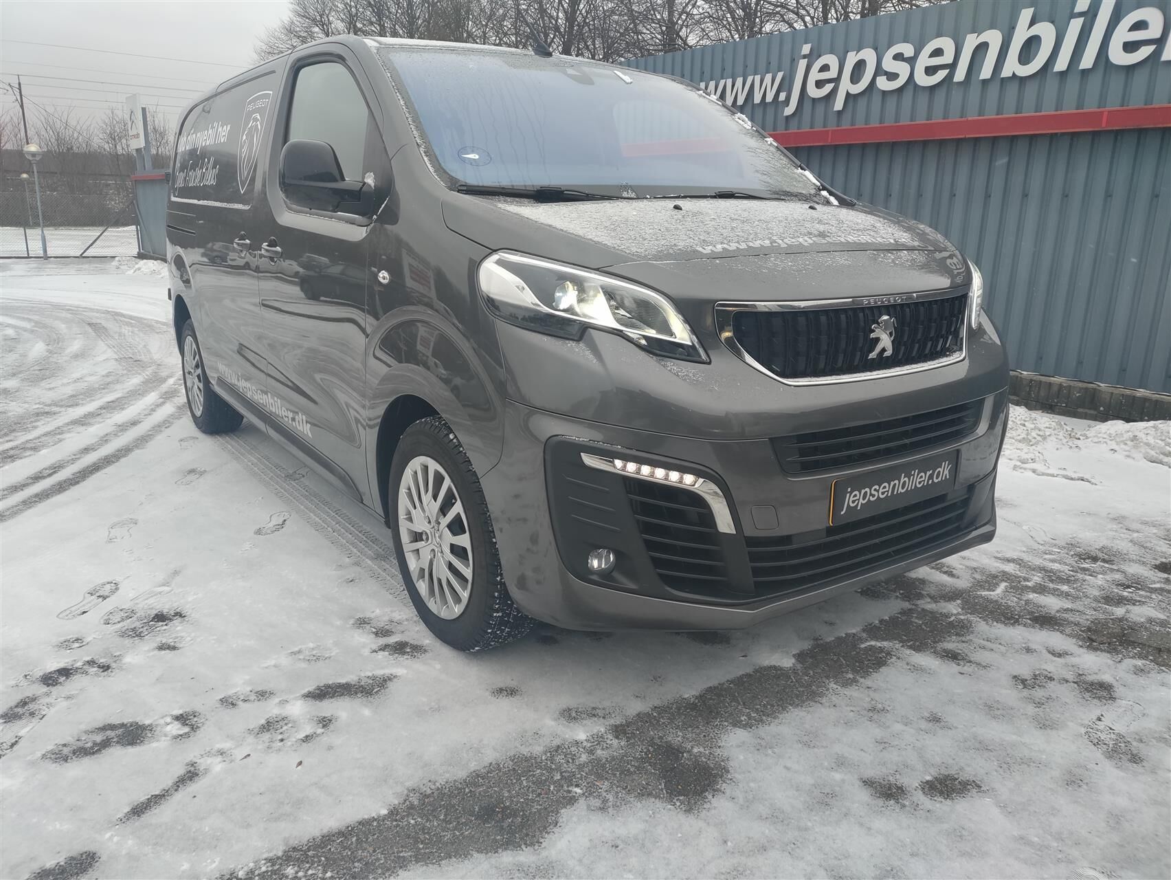 Billede af Peugeot Expert L2 2,0 BlueHDi Premium EAT8 144HK Van 8g Aut.