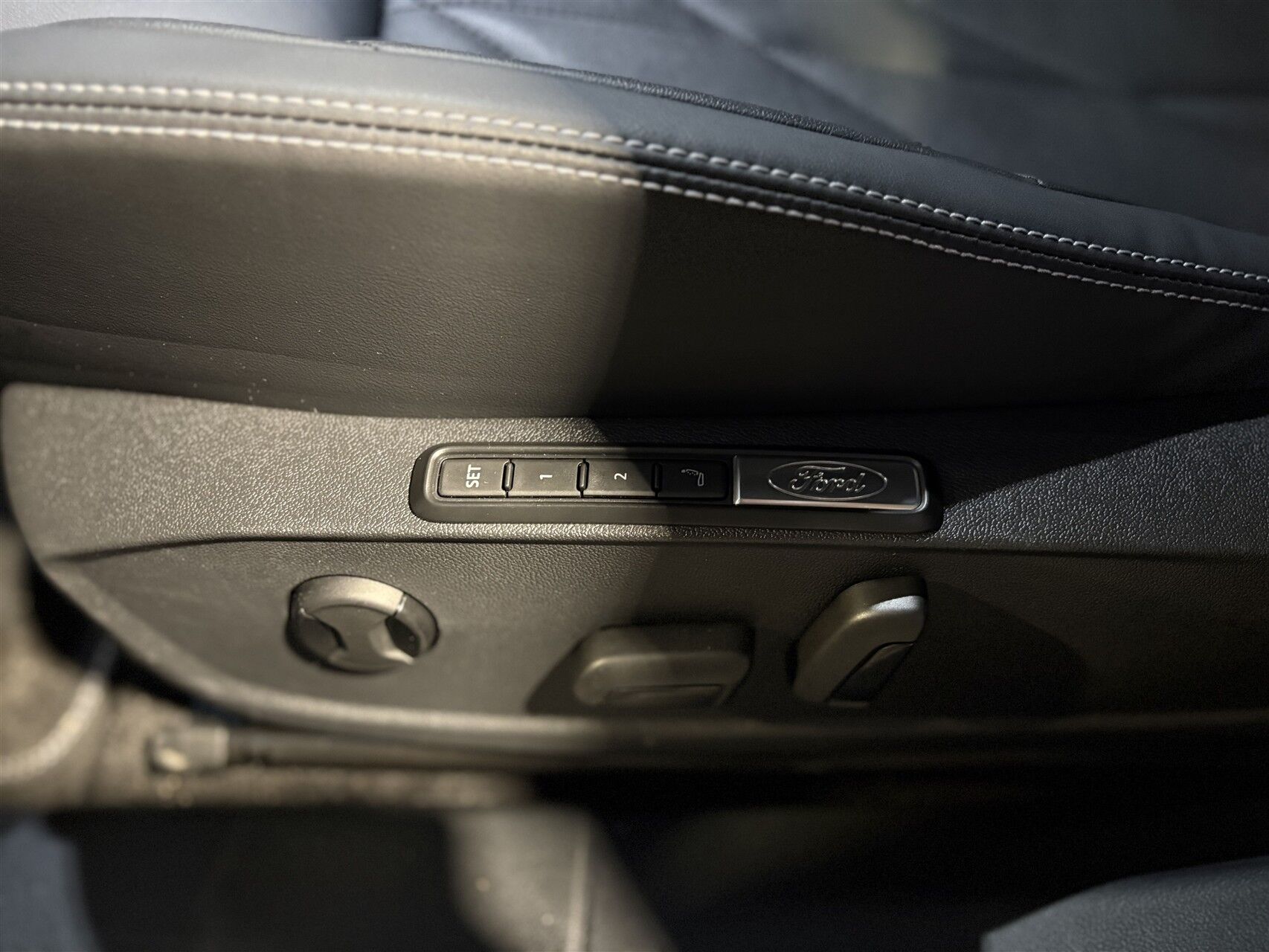 Billede af Ford Explorer EL UR Premium RWD 286HK 5d Aut.