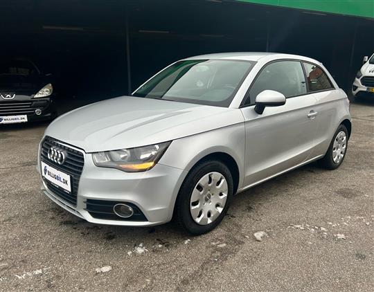 Audi A1 1,6 TDI DPF Ambition 105HK 3d