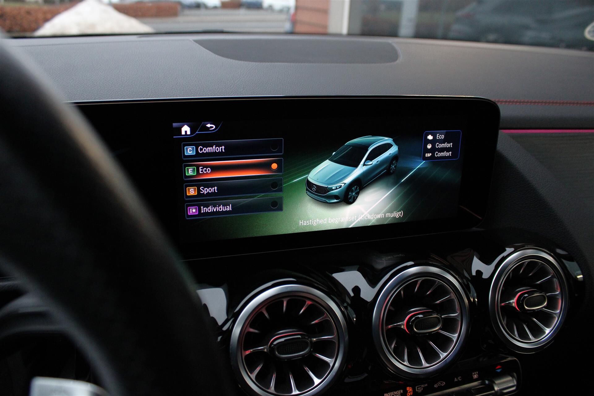 Billede af Mercedes-Benz EQA 250+ EL AMG Advance 190HK 5d Aut.