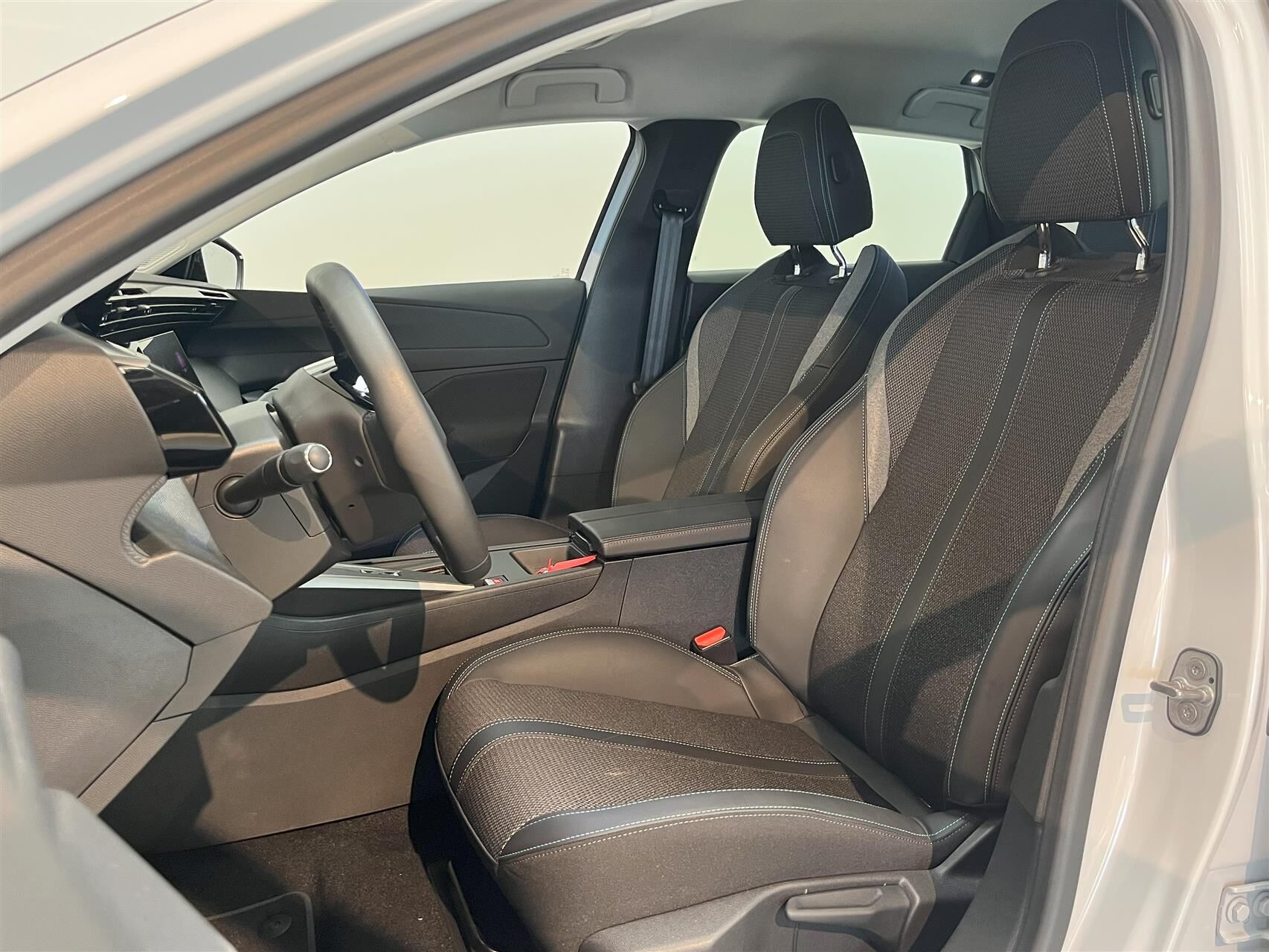 Billede af Peugeot e-308 EL Style 156HK Stc Aut.