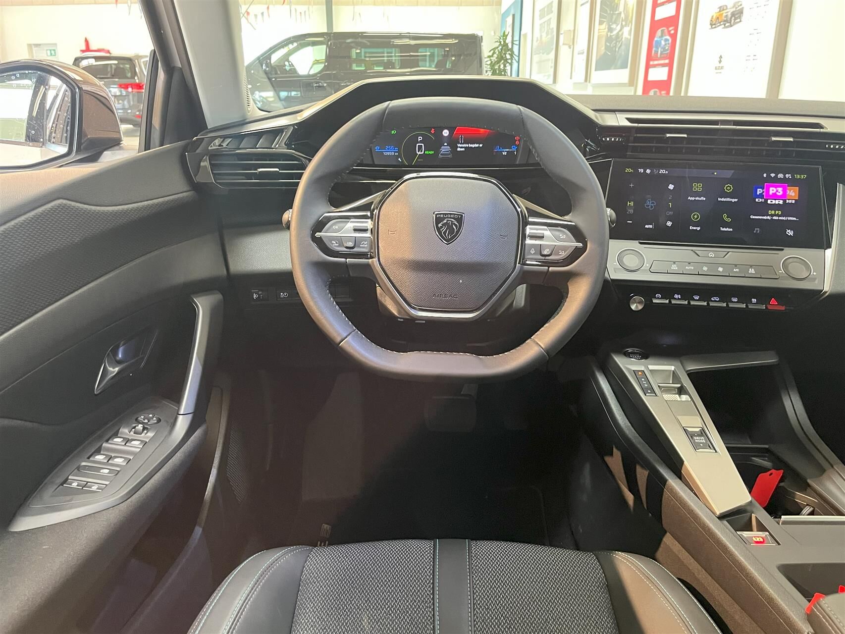 Billede af Peugeot e-308 EL Style 156HK Stc Aut.