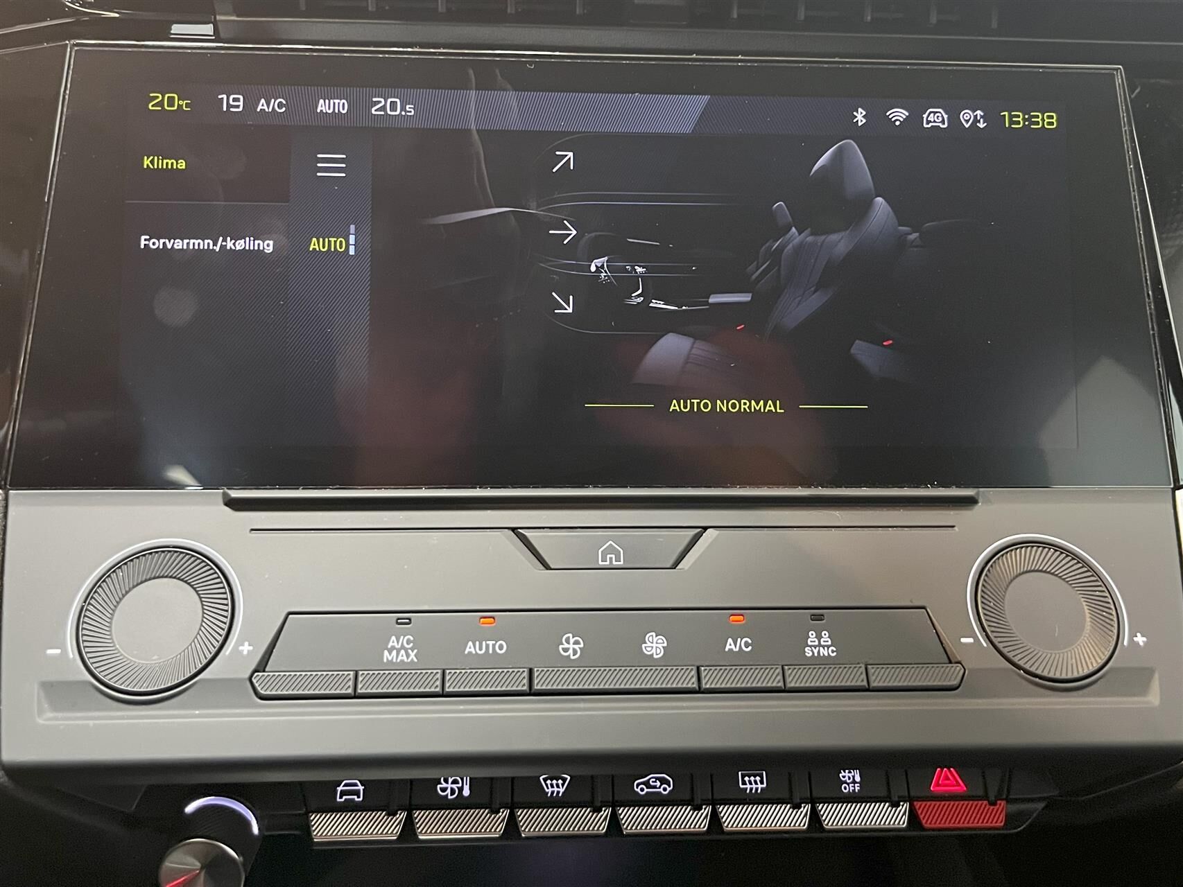 Billede af Peugeot e-308 EL Style 156HK Stc Aut.