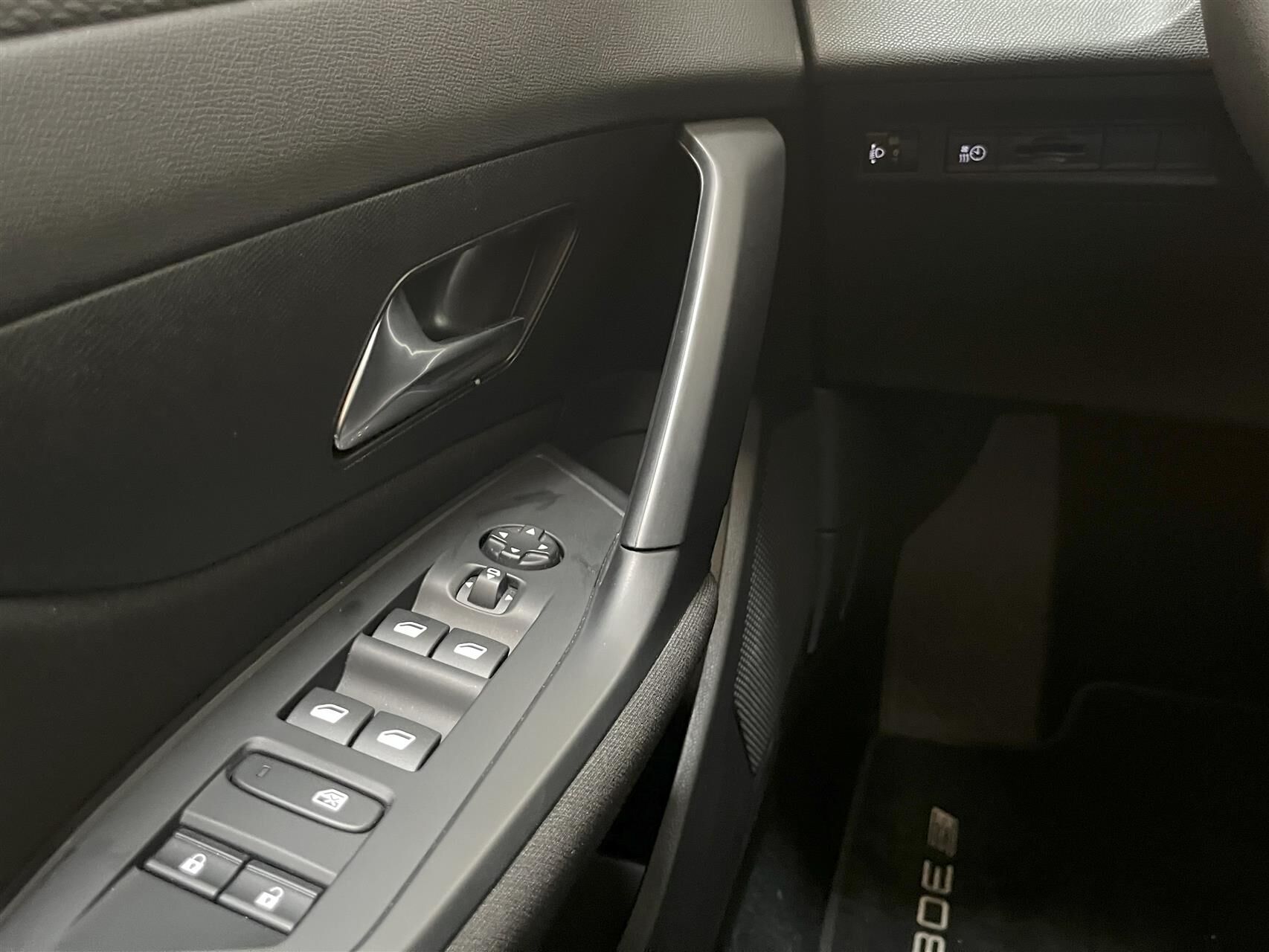 Billede af Peugeot e-308 EL Style 156HK Stc Aut.