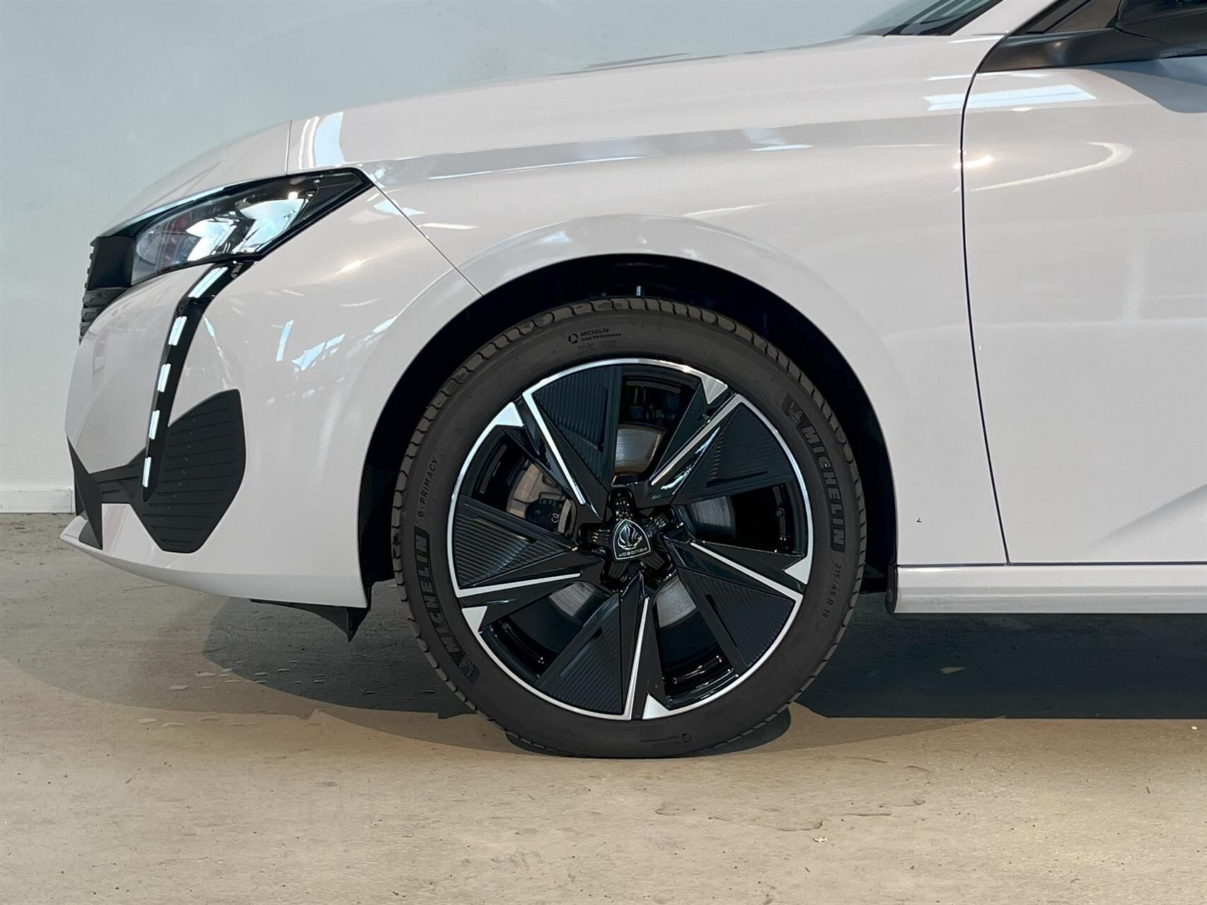 Billede af Peugeot e-308 EL Style 156HK Stc Aut.