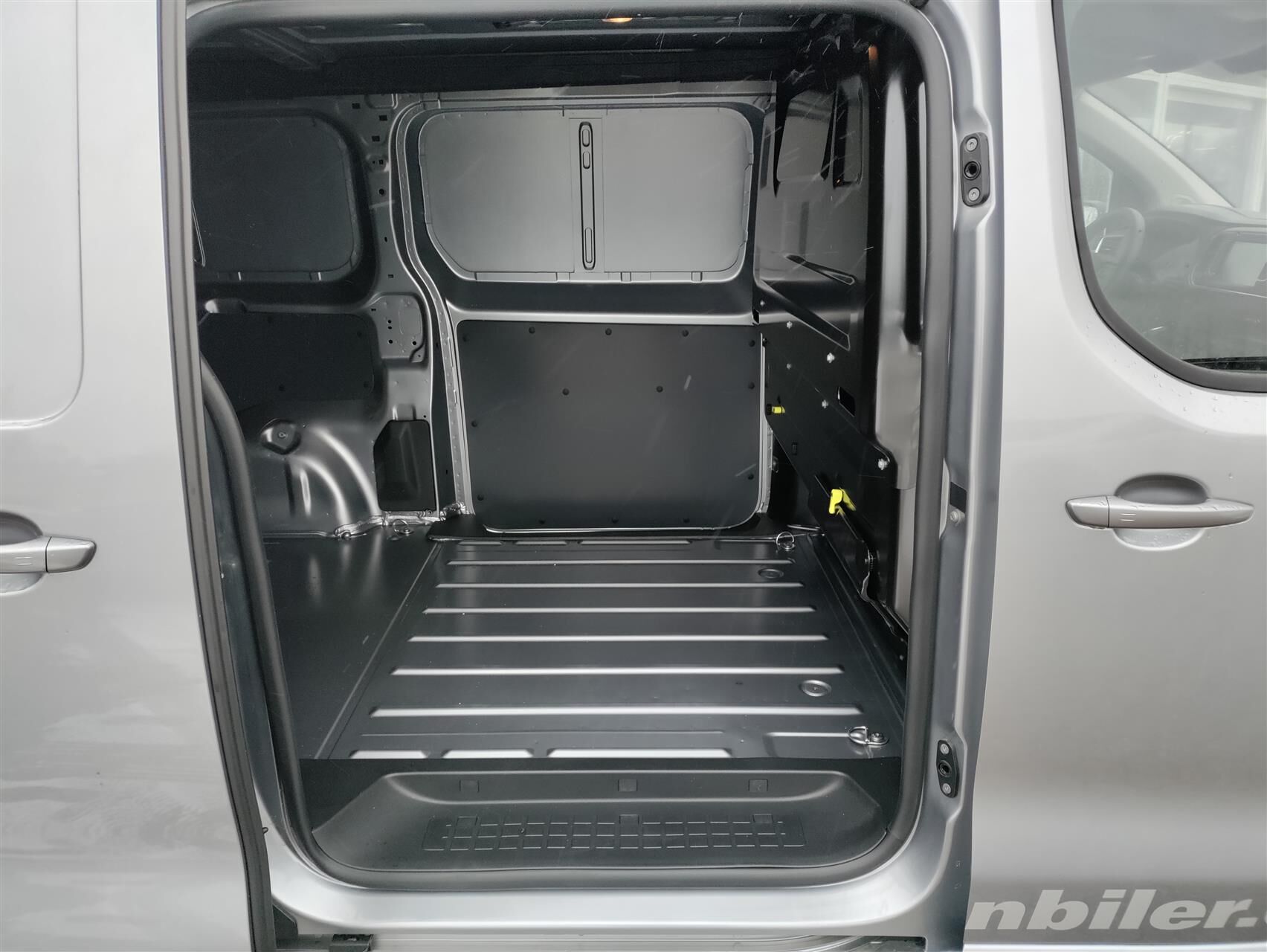 Billede af Peugeot Expert L3 2,0 BlueHDi Premium Pro 144HK Van 6g