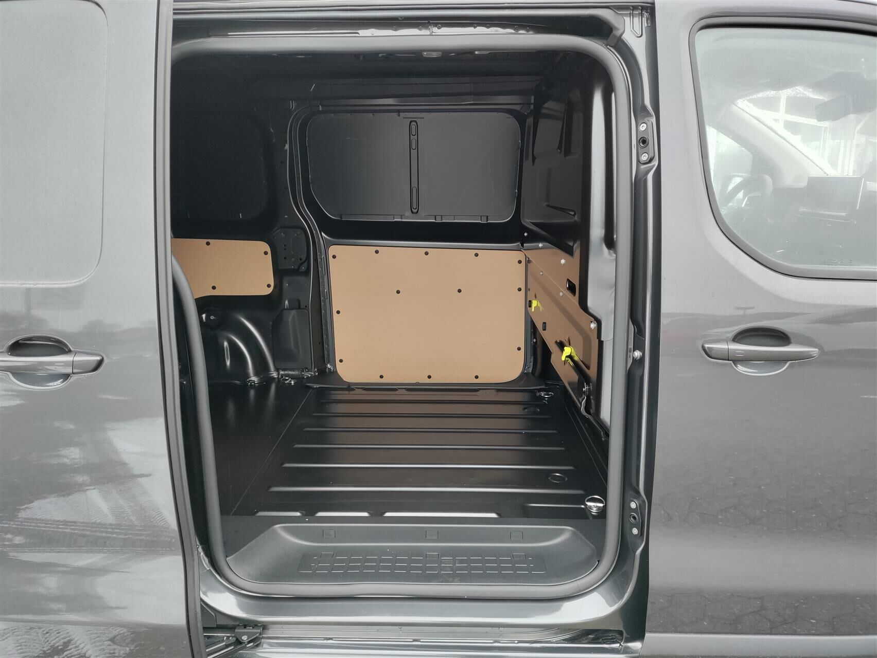 Billede af Peugeot Expert L3 2,0 BlueHDi Premium 144HK Van 6g