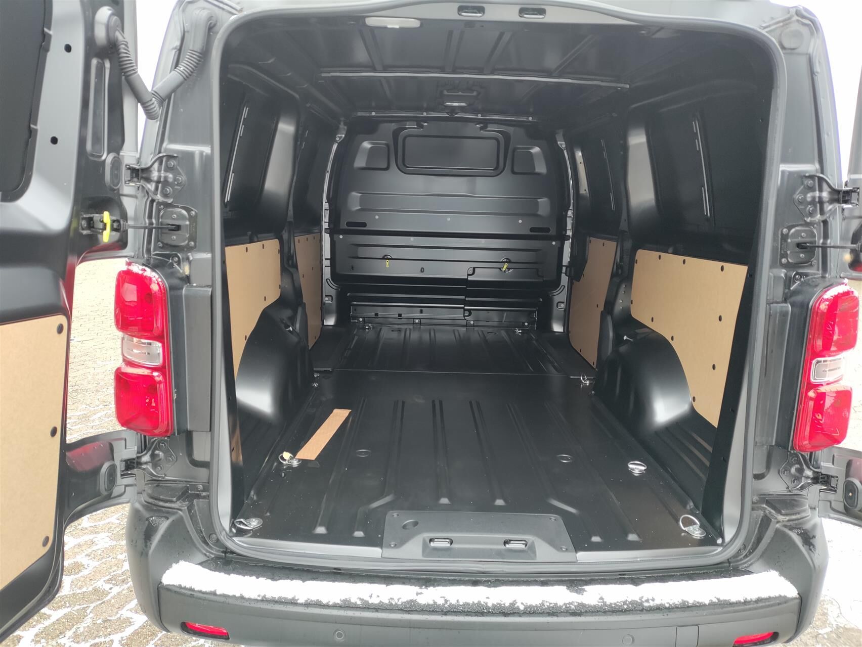 Billede af Peugeot Expert L3 2,0 BlueHDi Premium 144HK Van 6g