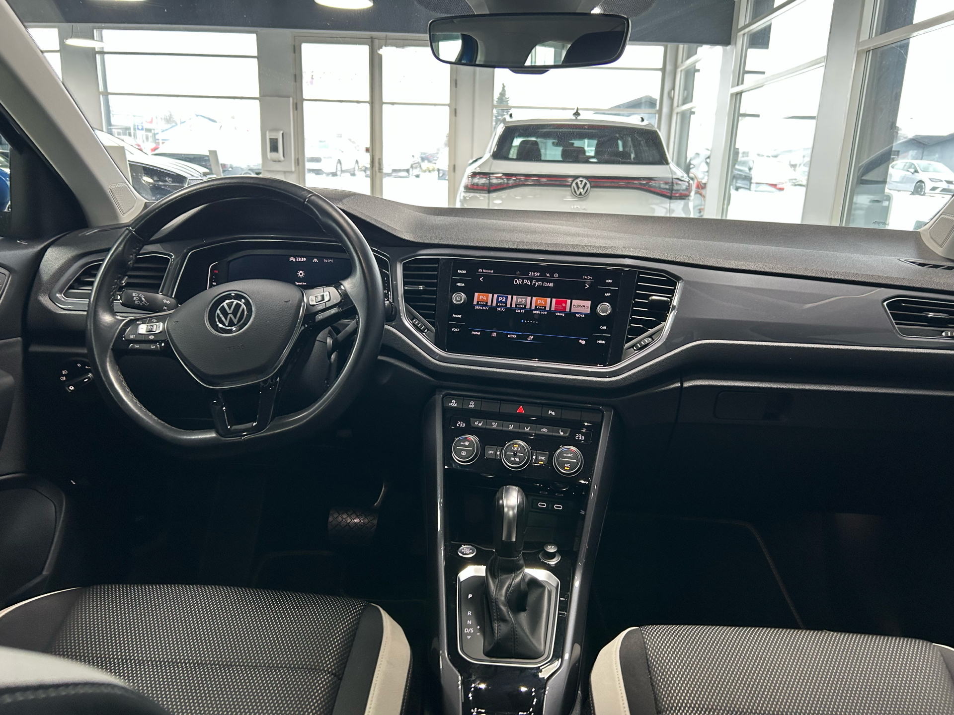 Billede af VW T-Roc 1,5 TSI ACT Sport DSG 150HK 5d 7g Aut.