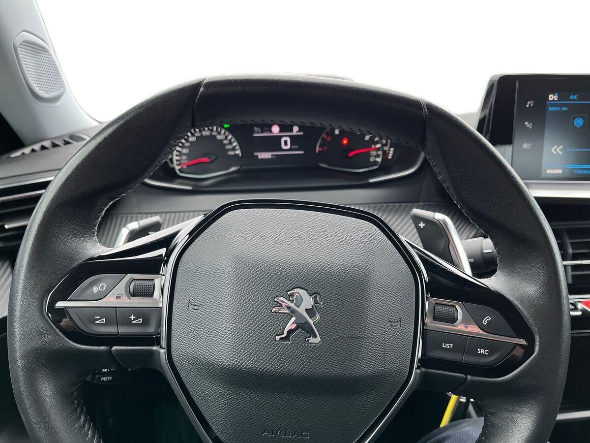 Billede af Peugeot 2008 1,2 PureTech Active Pack EAT8 130HK 5d 8g Aut.