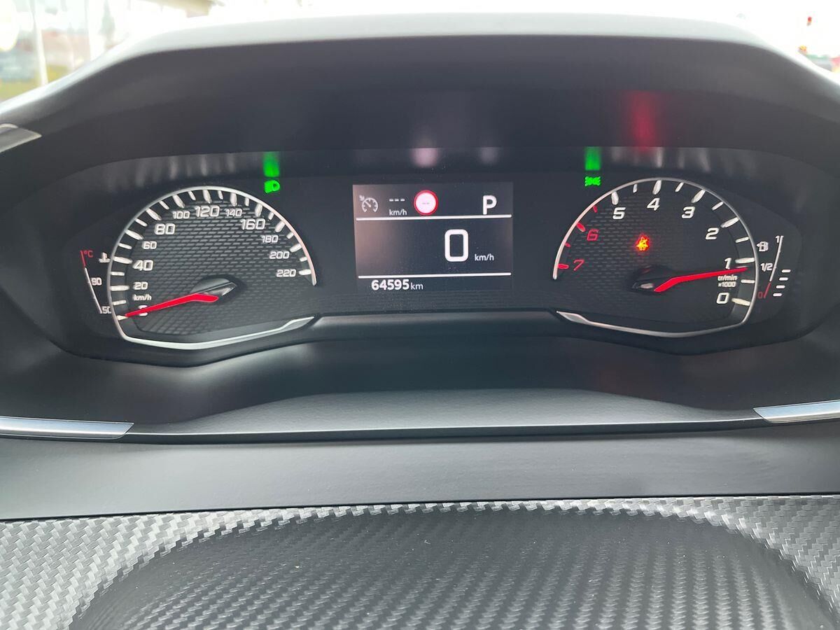 Billede af Peugeot 2008 1,2 PureTech Active Pack EAT8 130HK 5d 8g Aut.