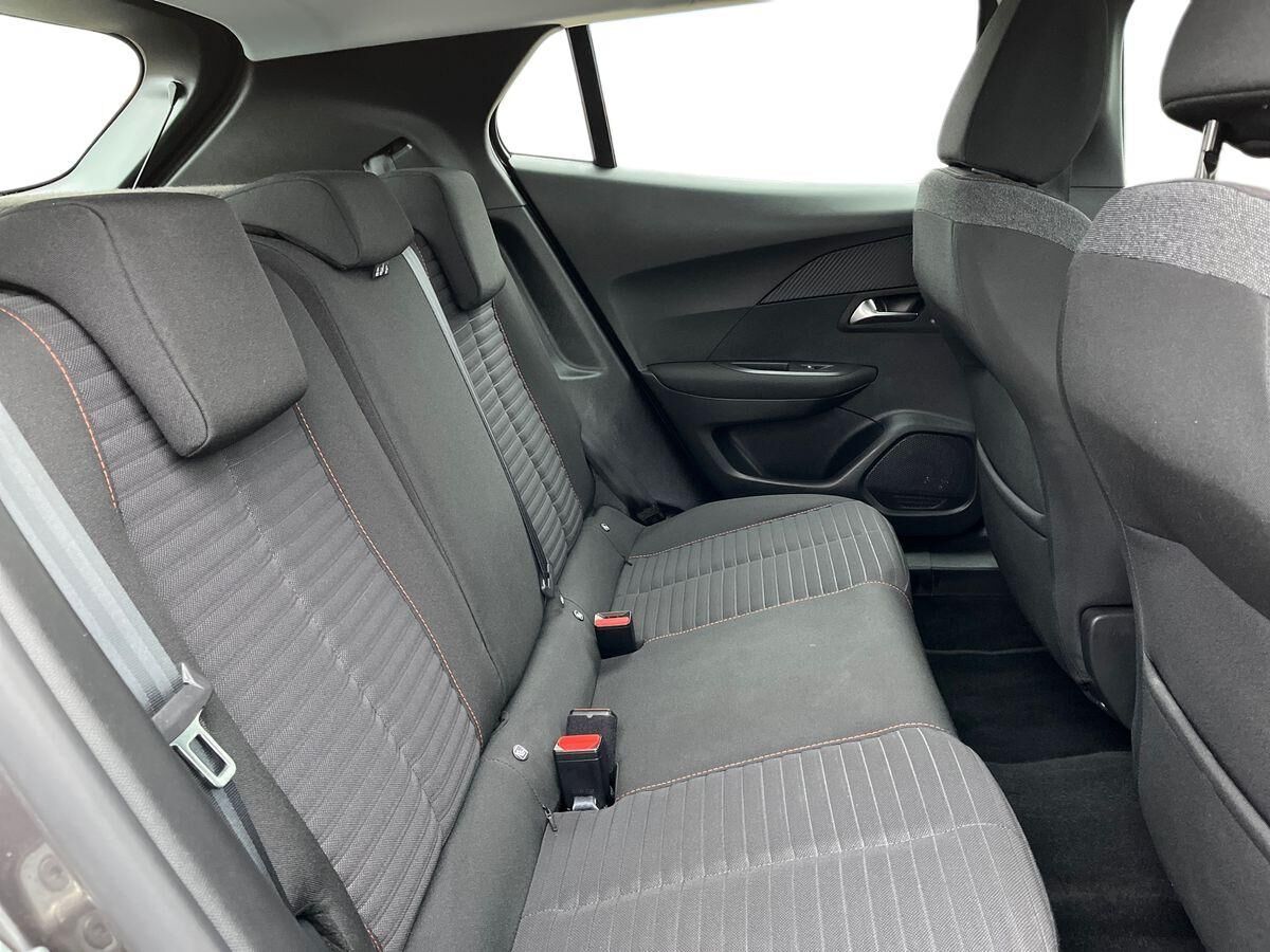 Billede af Peugeot 2008 1,2 PureTech Active Pack EAT8 130HK 5d 8g Aut.