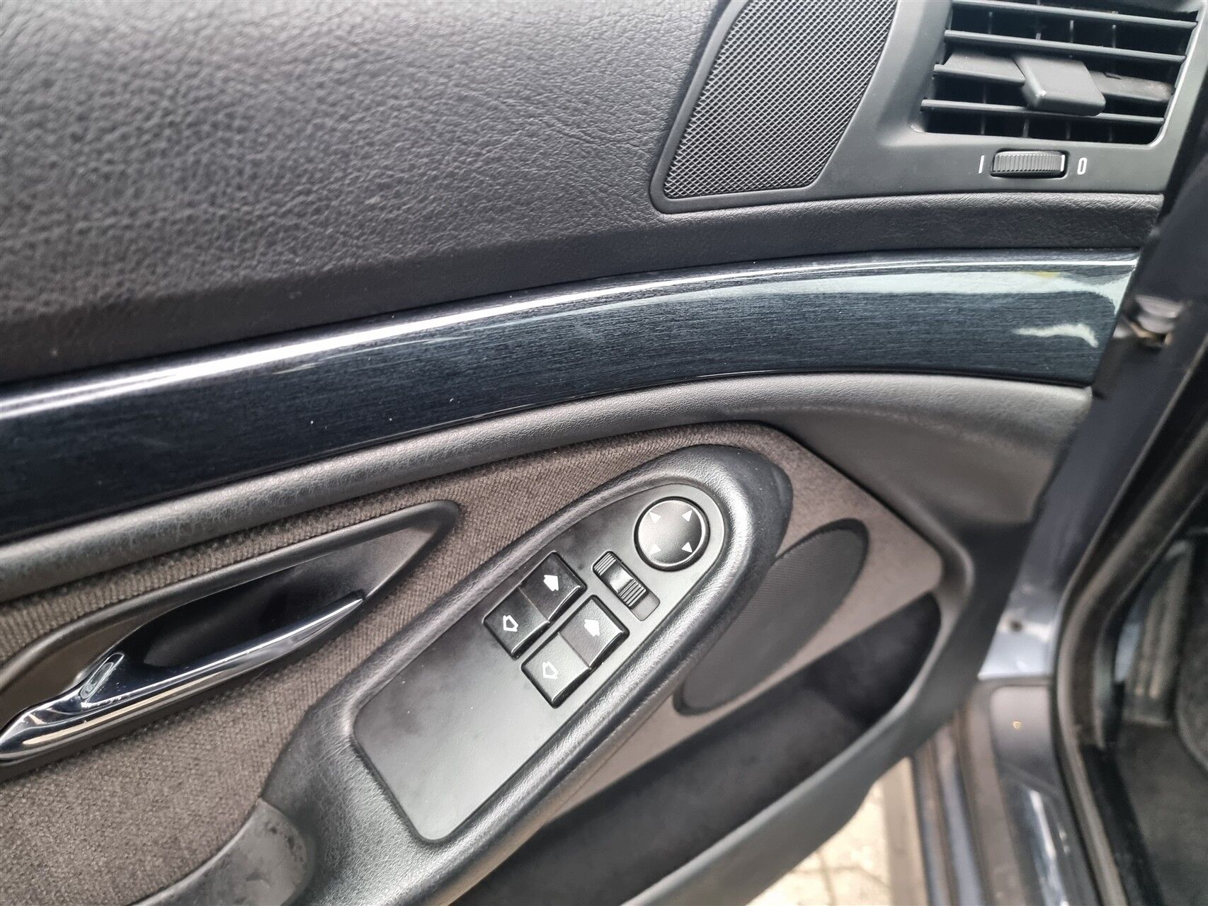 Billede af BMW 520i 2,0 150HK Aut.