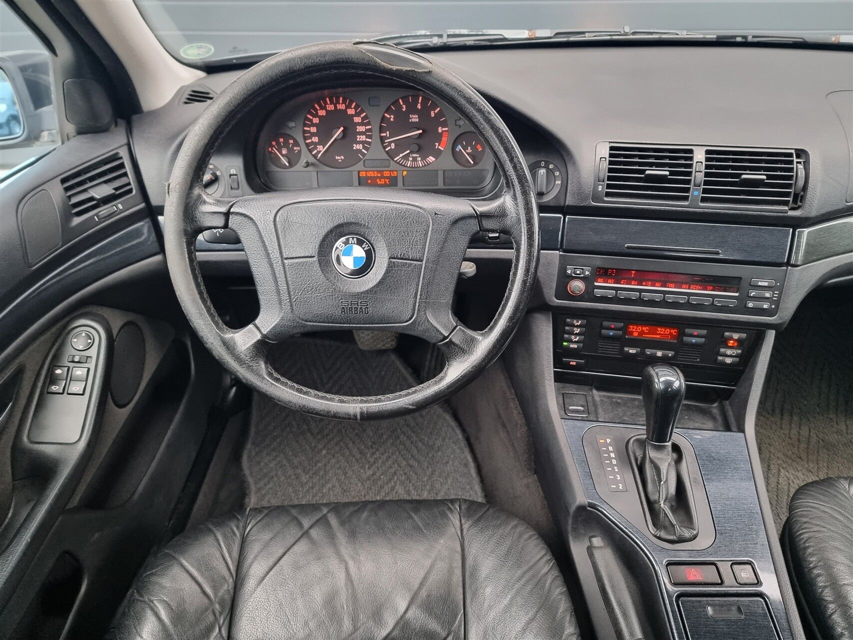 Billede af BMW 520i 2,0 150HK Aut.