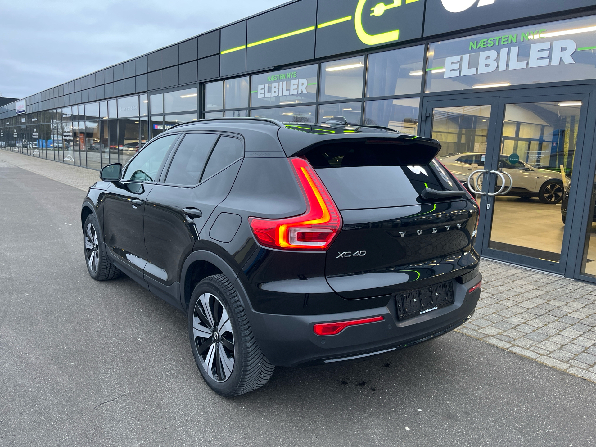 Billede af Volvo XC40 P6 Recharge Core 231HK 5d Aut.