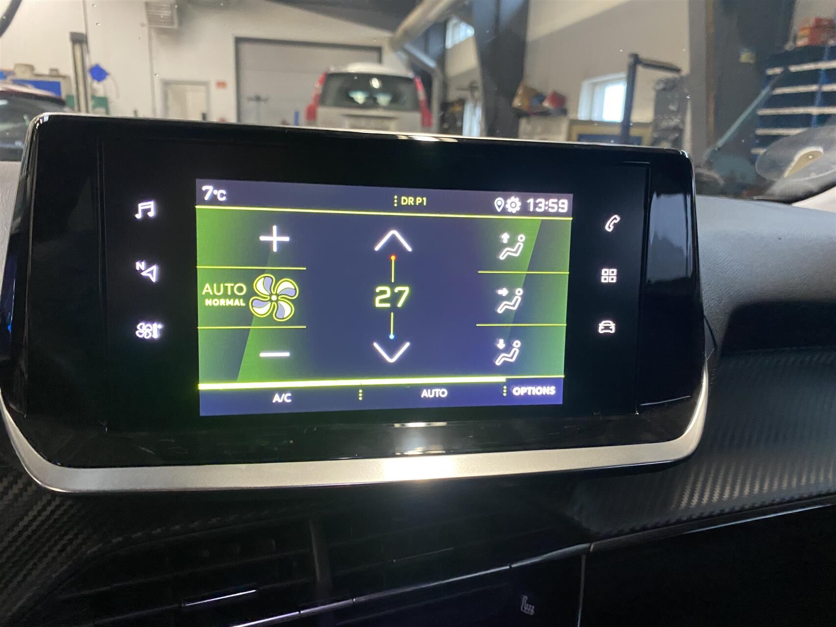 Billede af Peugeot 2008 1,2 PureTech Allure Pack 100HK 5d