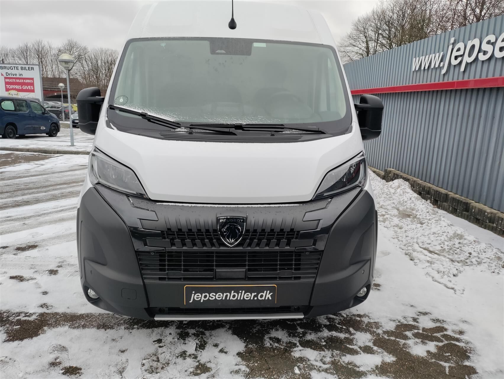 Billede af Peugeot Boxer 435 L2H2 2,2 BlueHDi Premium EAT8 180HK Van 8g Aut.