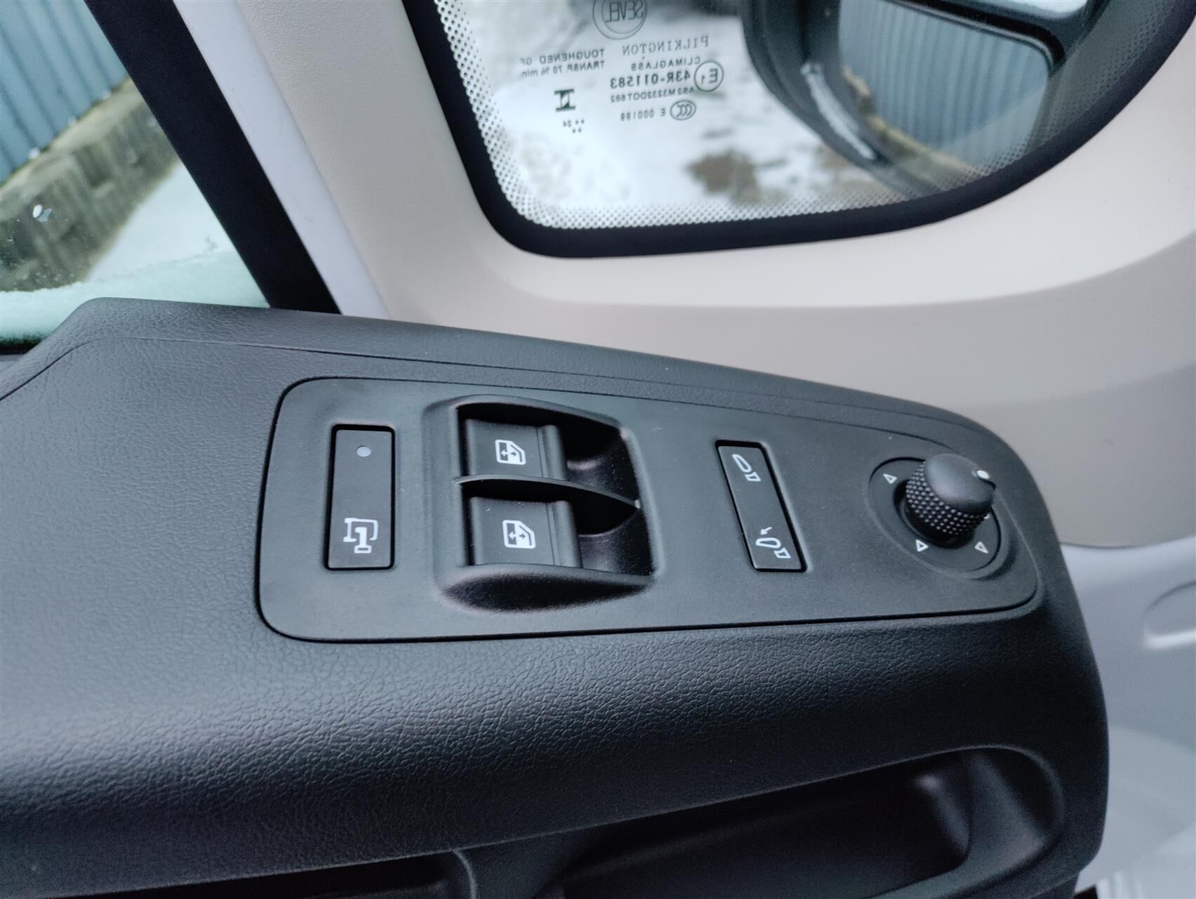 Billede af Peugeot Boxer 435 L2H2 2,2 BlueHDi Premium EAT8 180HK Van 8g Aut.