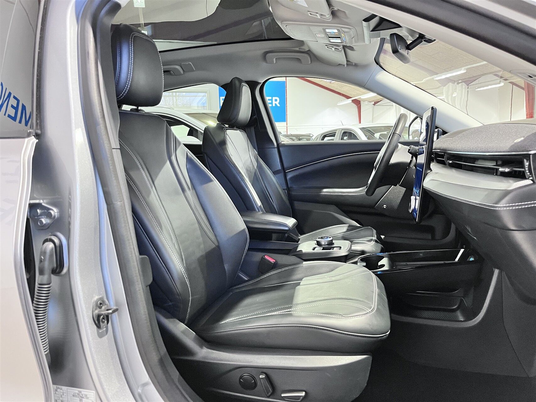 Billede af Ford Mustang Mach-E EL UR Premium 294HK 5d Aut.