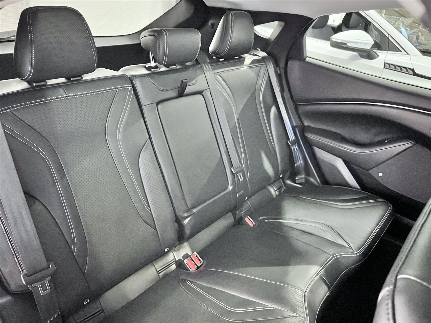 Billede af Ford Mustang Mach-E EL UR Premium 294HK 5d Aut.