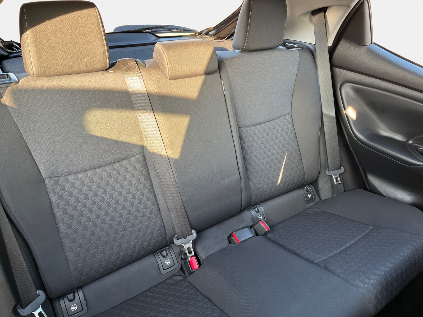 Billede af Toyota Yaris 1,5 Hybrid Active Technology Plus 116HK 5d Trinl. Gear