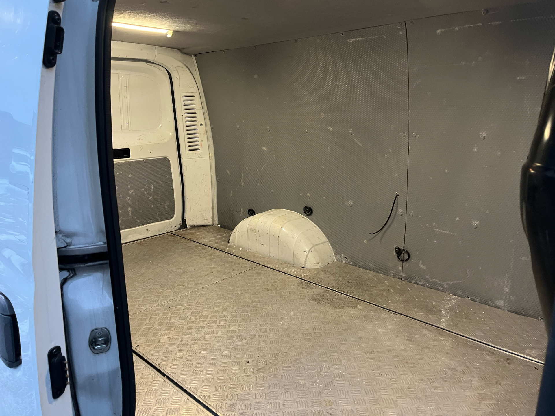 Billede af Maxus e-Deliver 3 6,3m3 52,5 kwh el EL 122HK Van 